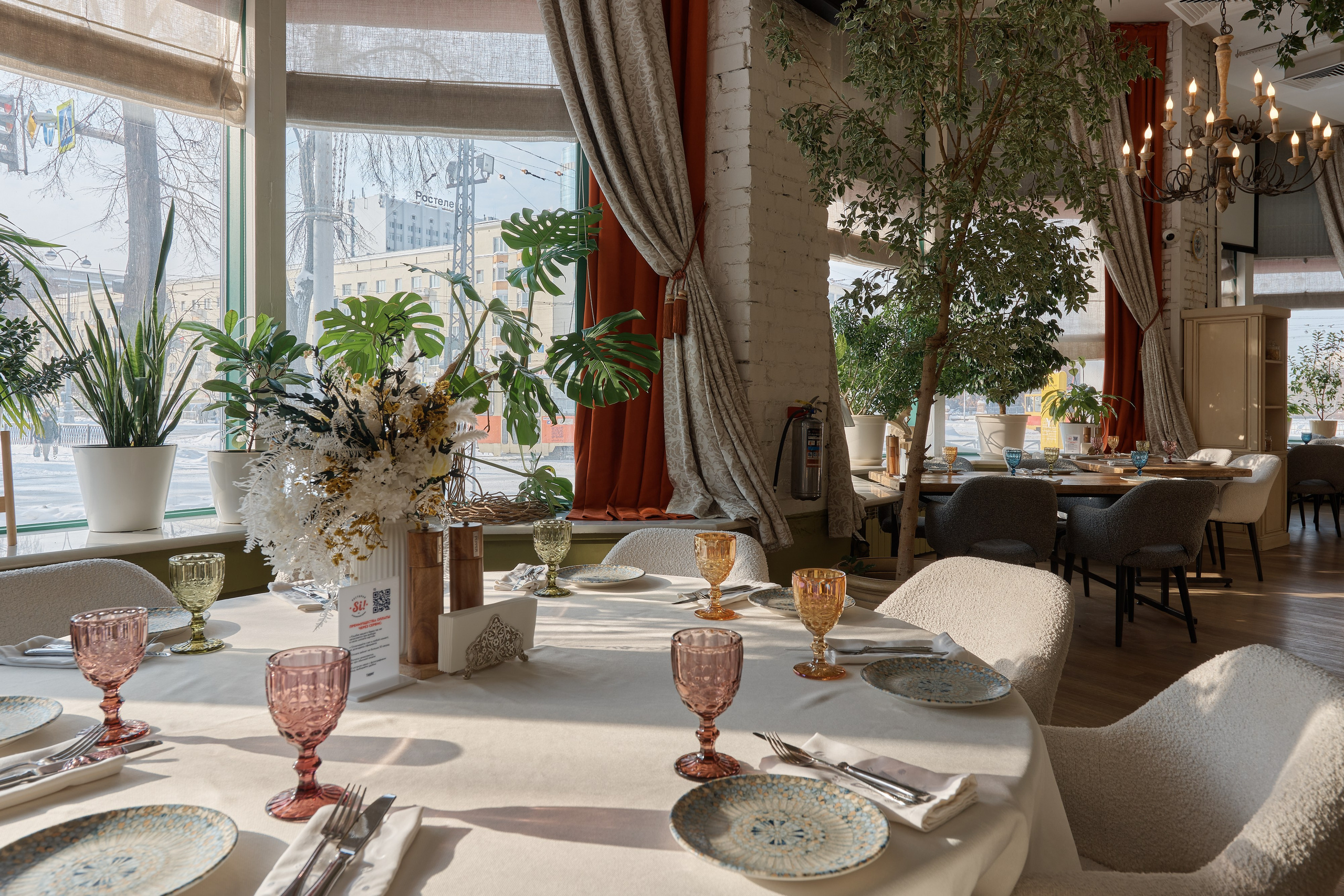 Si! (Екатеринбург). Абросимов Лев интерьерный и архитектурный фотограф