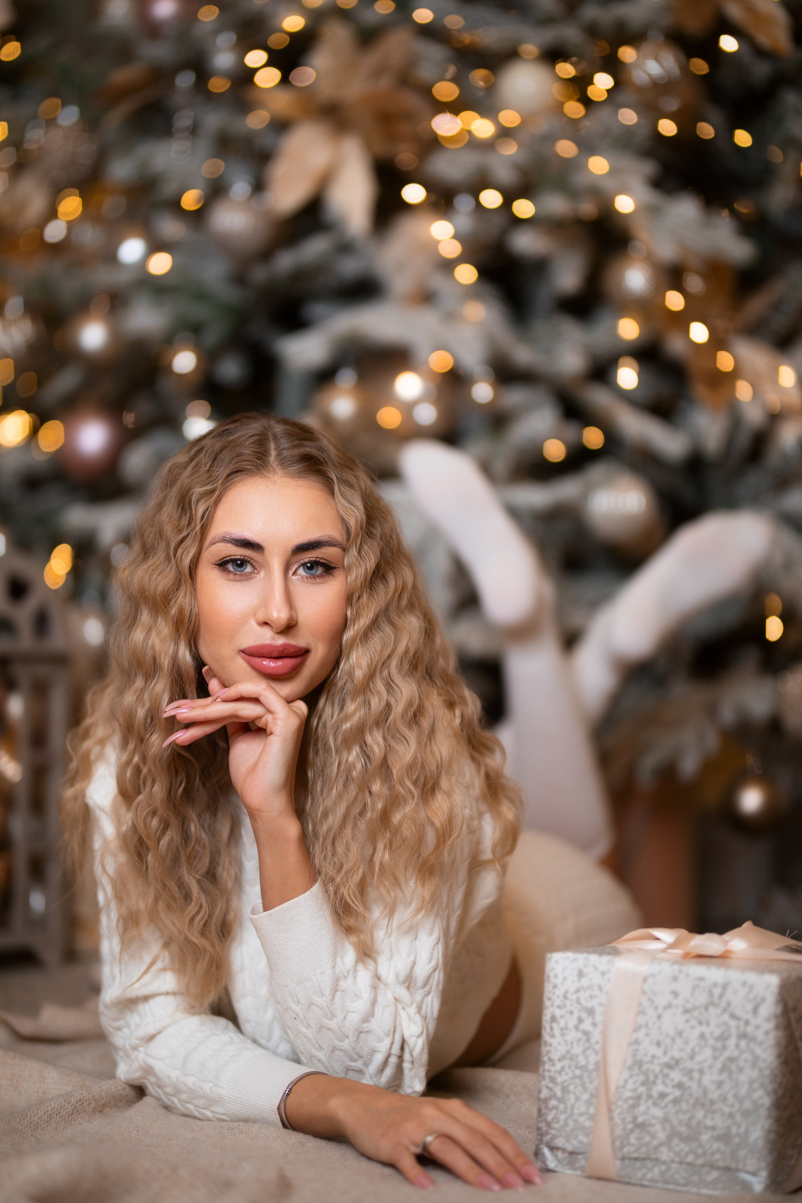 Новогодний фотосет с Яной в интерьере в формате для «себя»