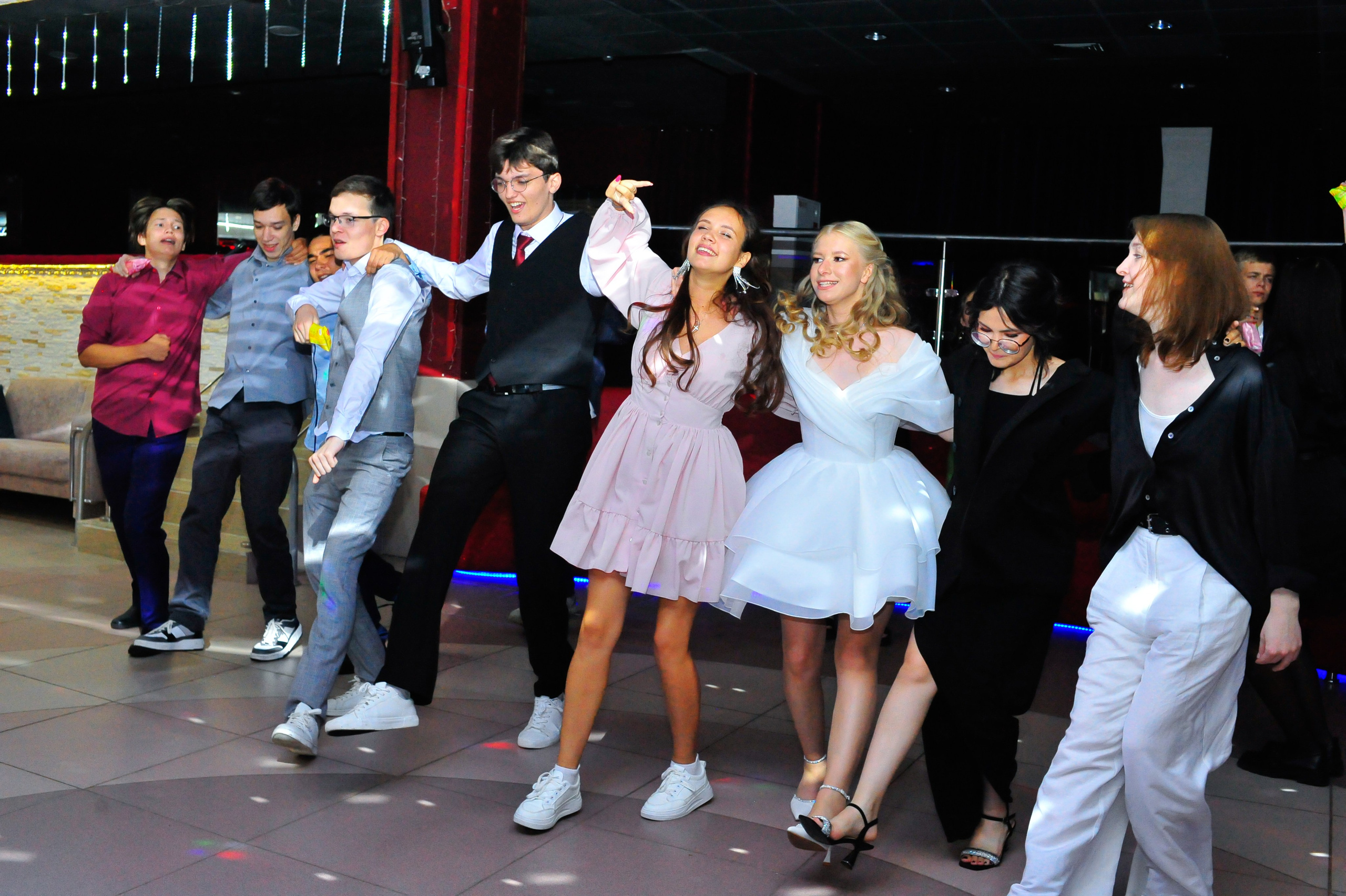 Выпускной 11б Гимназия 53. Фотограф Магнитогорск Данил Семенов