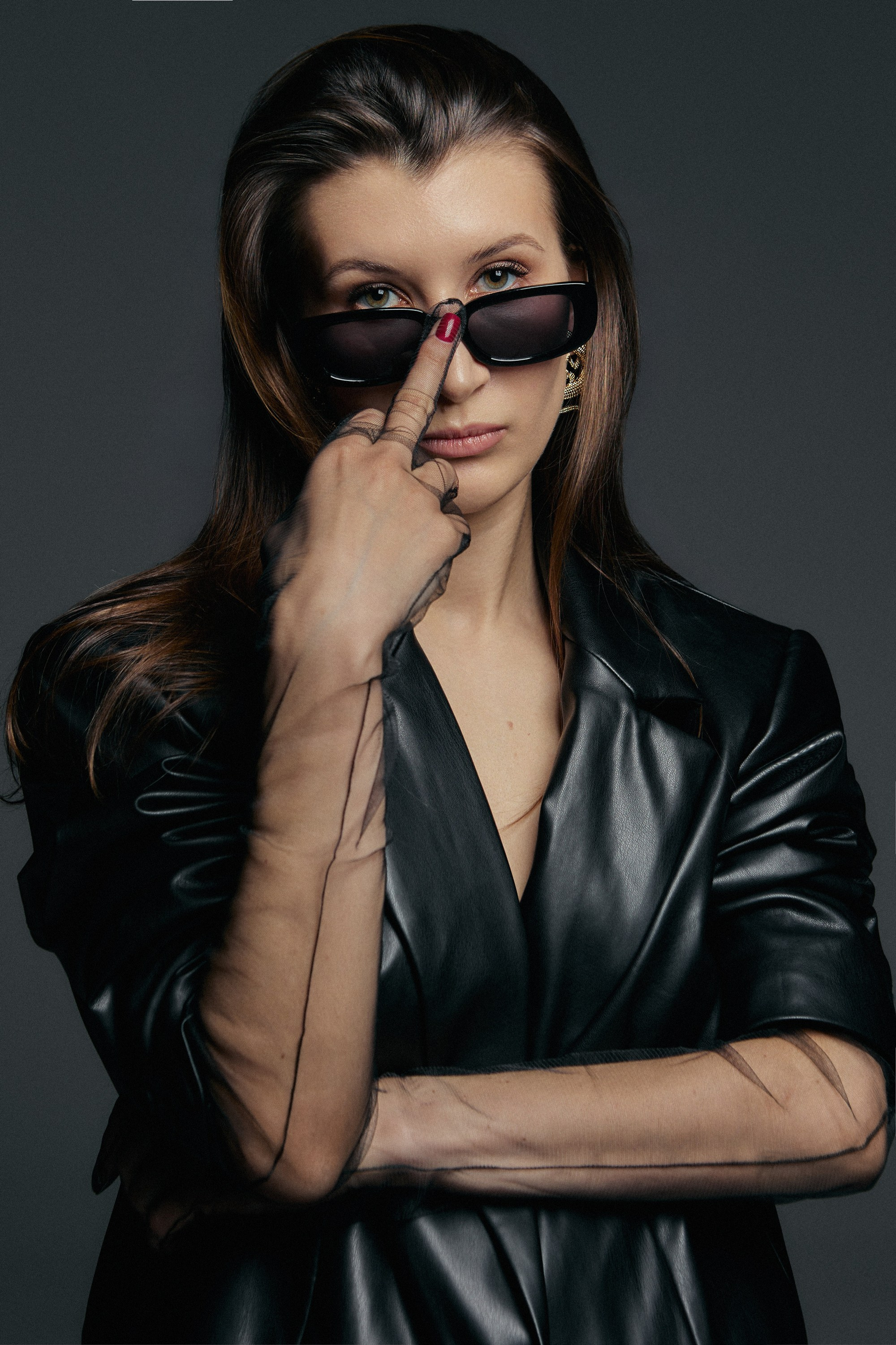 Портретный фотограф в Москве Калагина Светлана. Профессиональная фотосессия в студии для девушки. Идеи для фотосессии