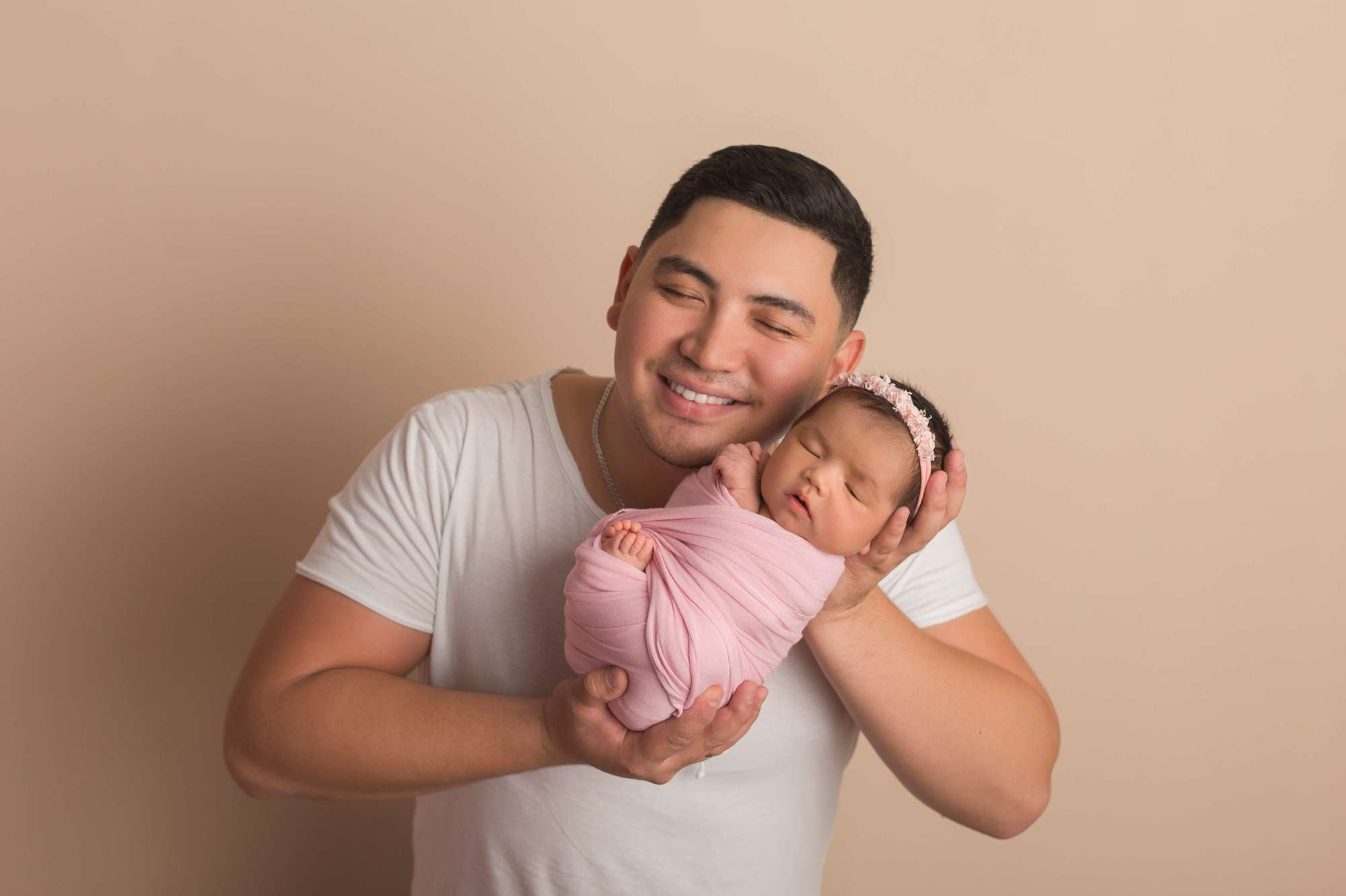 Семья. Фотограф беременности, новорождённых и деток до года в Актау