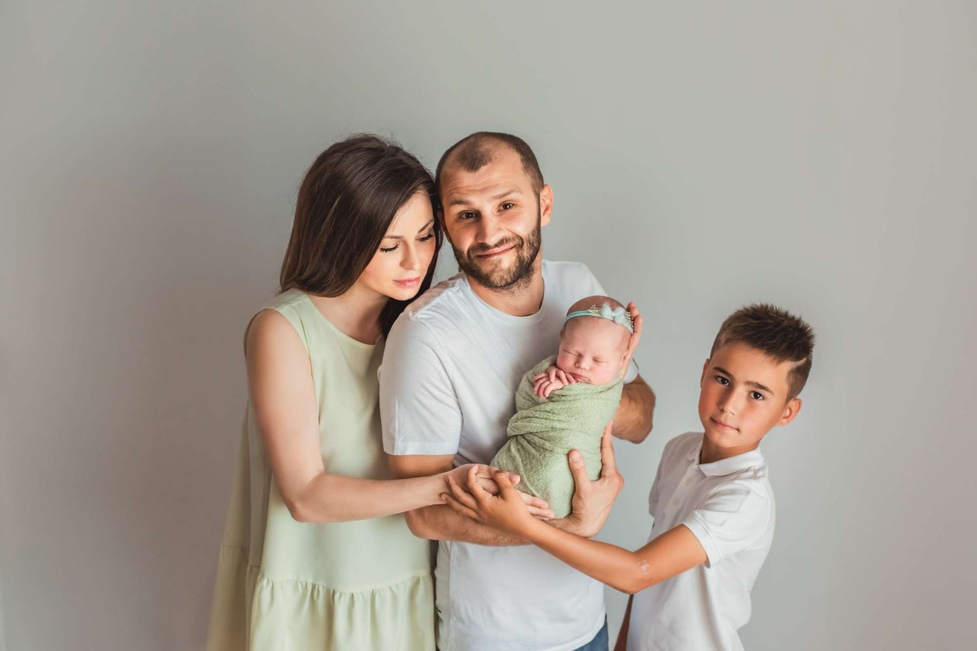 Семья. Фотограф беременности, новорождённых и деток до года в Актау