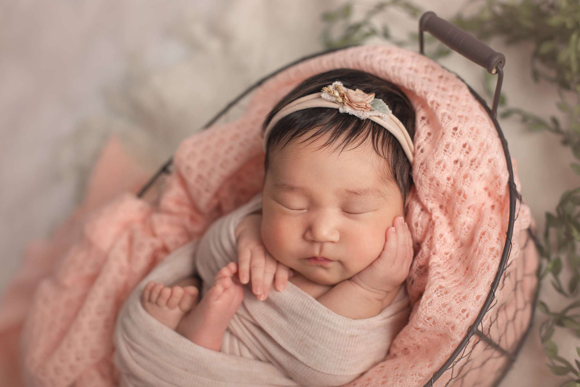 Девочки. Фотограф беременности, новорождённых и деток до года в Актау