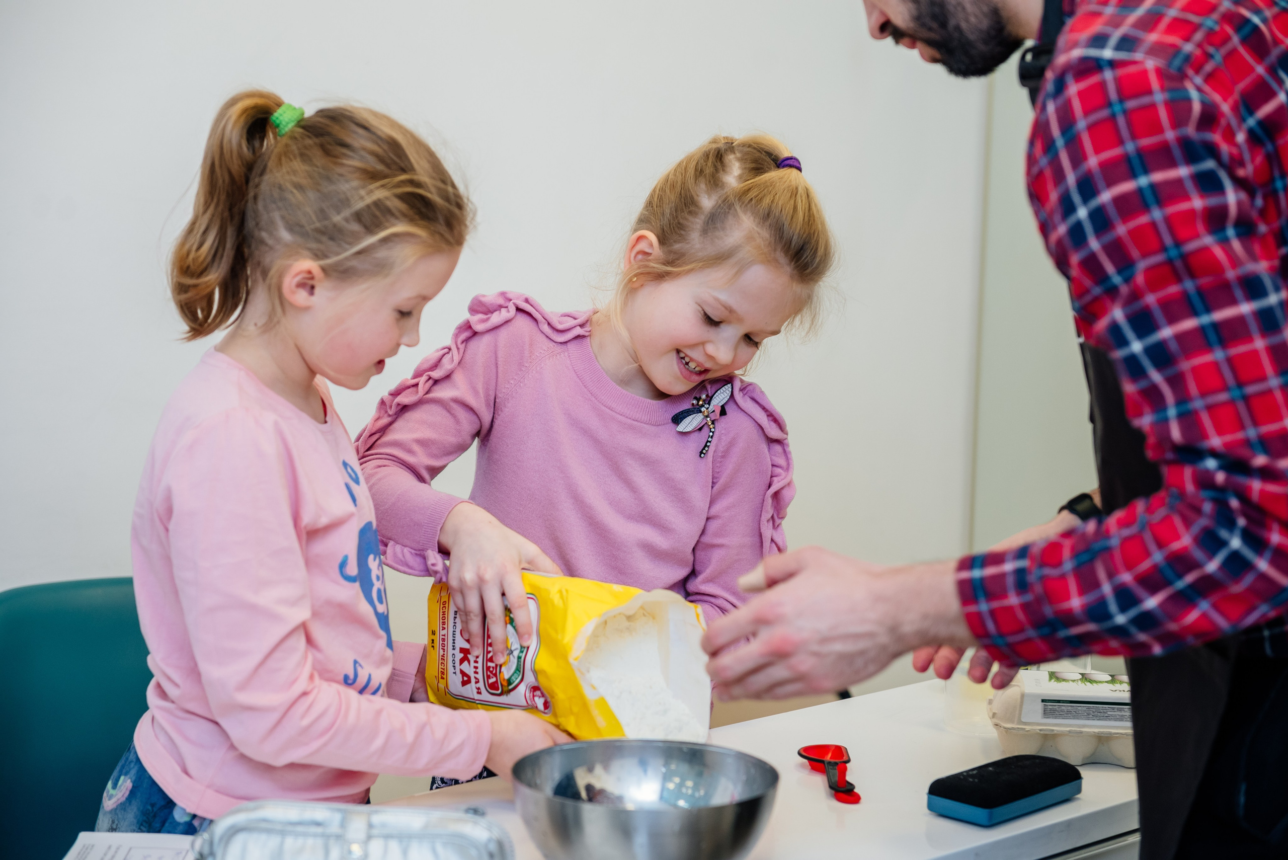 Английская школа. Study Lab. Фотограф LANA STIL. Семейный, репортажный фотограф, студия. Женский, мужской портрет. Фотографирую территориально в г. Королев, Москва, МО