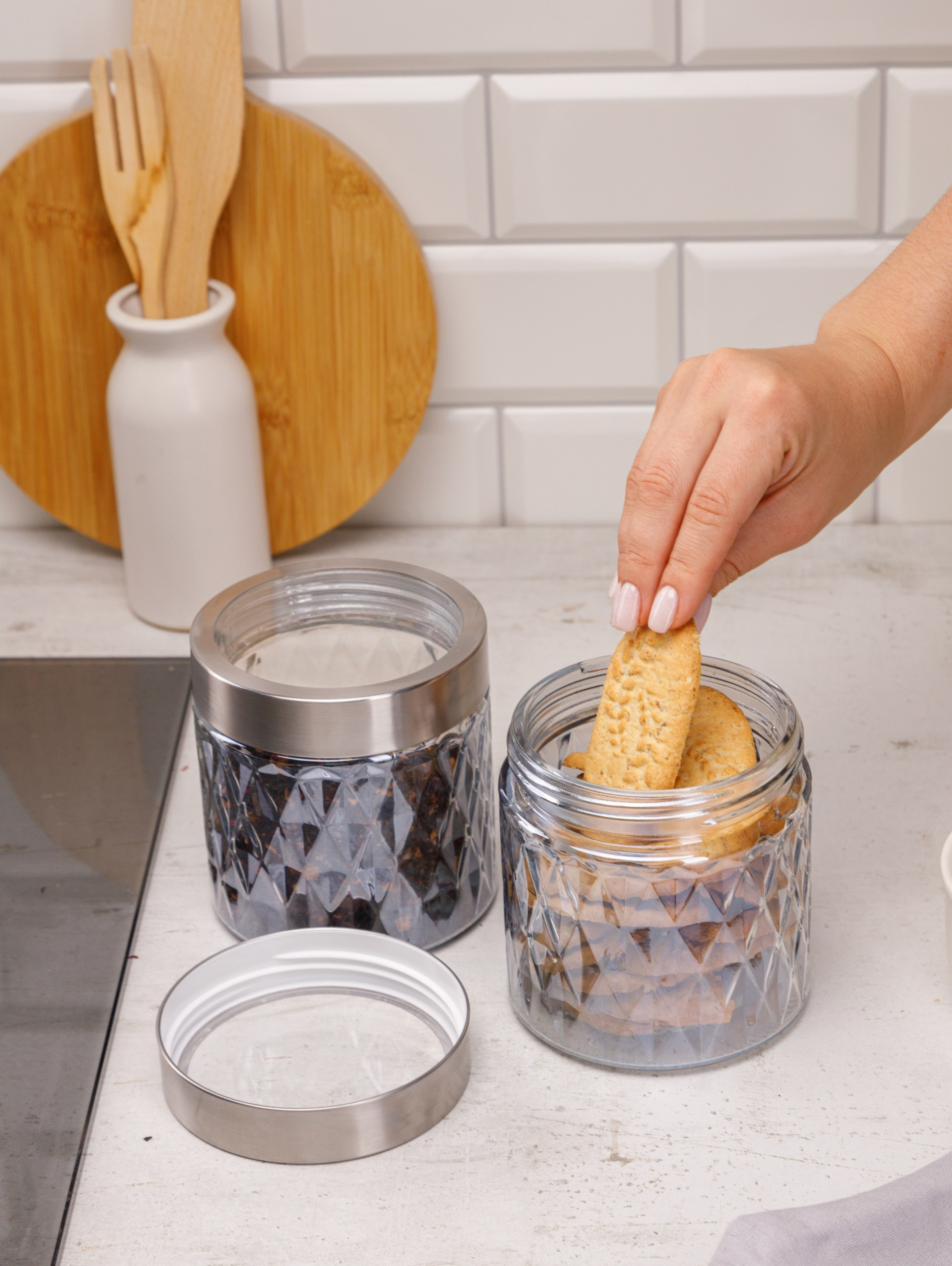 Стеклянные банки и стаканы. Студия коммерческой съемки ХВОЯ