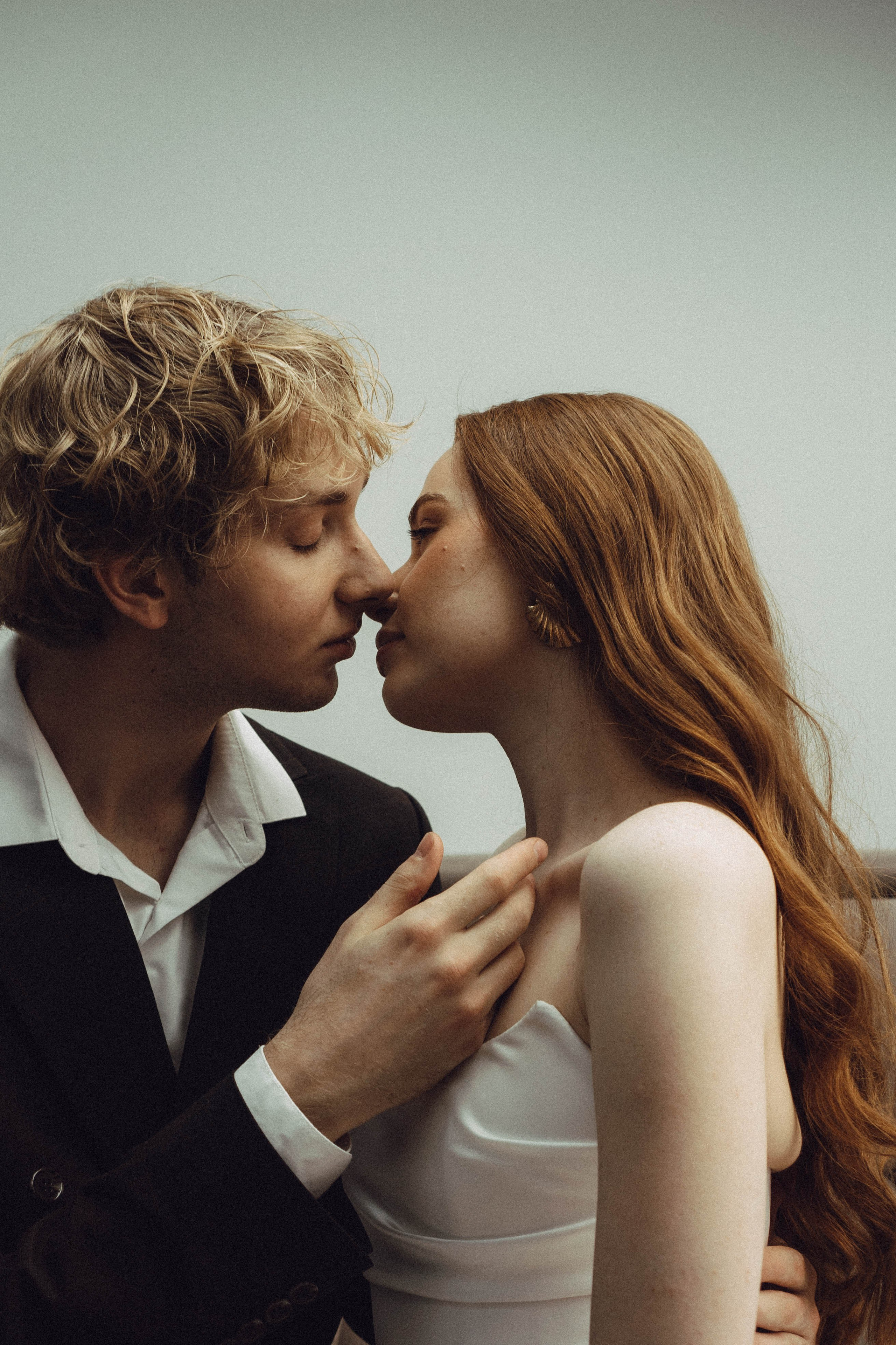 СВАДЕБНАЯ СЬЕМКА В ОТЕЛЕ. СБОРЫ ЖЕНИХА И НЕВЕСТЫ И ТАКЖЕ ТОР И ПОДГОТОВКА К ПРОГУЛКЕ. Профессиональный фотограф, Санкт-Петербург — Виктория Богомолова