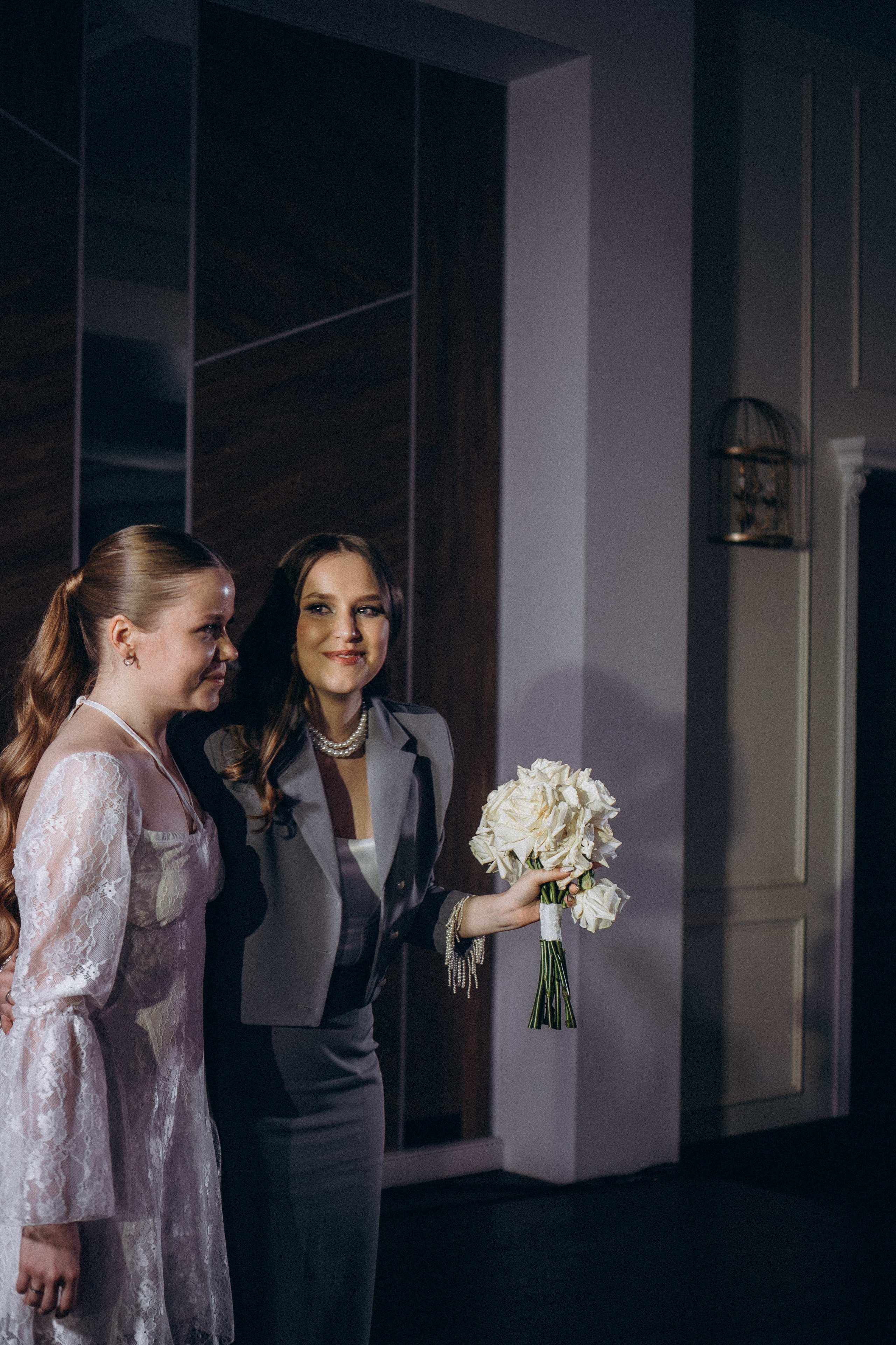 СВАДЕБНАЯ СЬЕМКА СБОРОВ В ОТЕЛЕ И ВЫЕЗД НА ЦЕРЕМОНИЮ (СНЯТО В СИБИРЕ В НИЖНЕВАРТОВСКЕ). Профессиональный фотограф, Санкт-Петербург — Виктория Богомолова