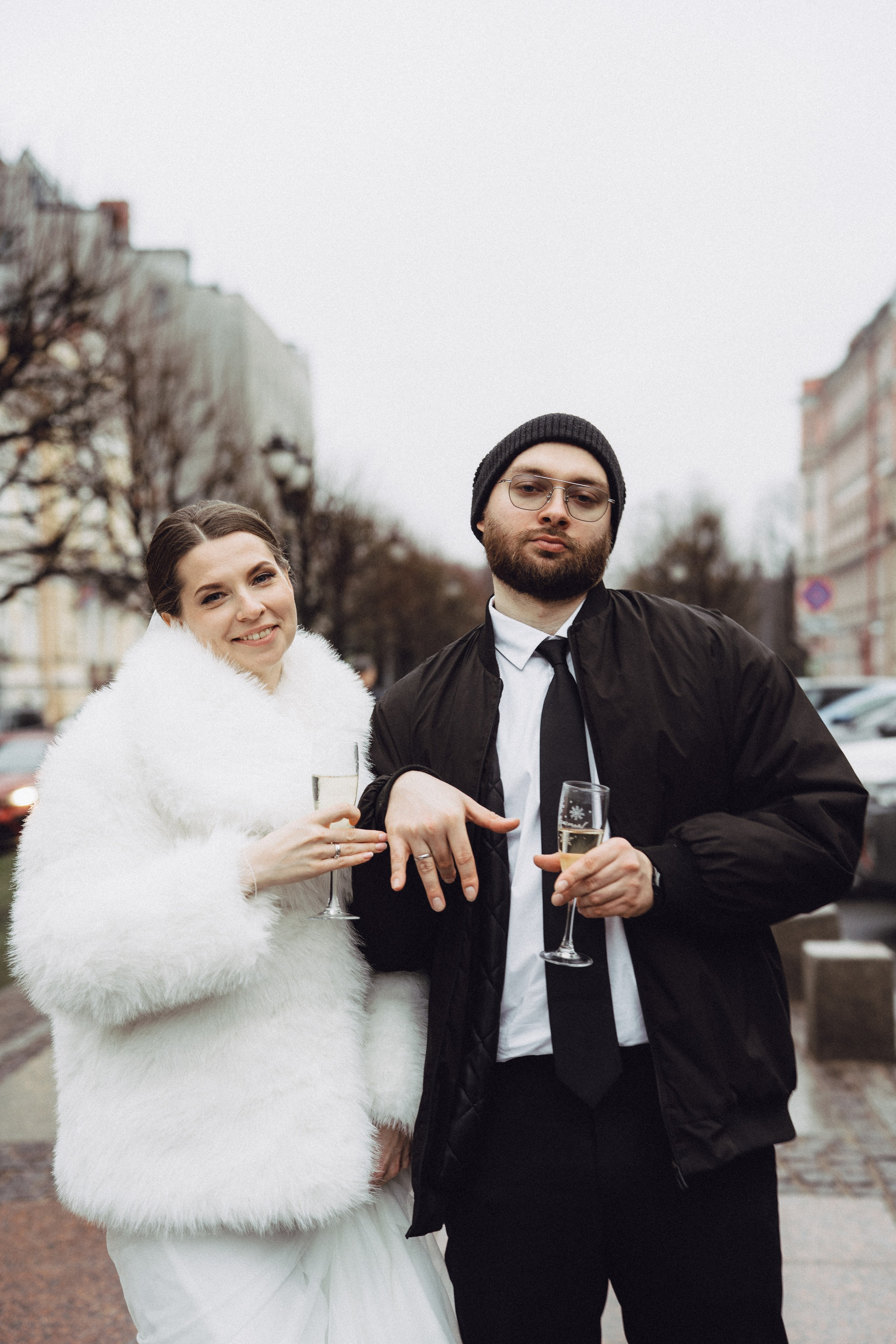 СВАДЕБНАЯ СЬЕМКА ВО ВТОРОМ ДВОРЦЕ (ДЕКАБРЬ) ТАКЖЕ СЬЕМКА В СТУДИИ НА ЧЕРНЫШЕВСКОЙ. Профессиональный фотограф, Санкт-Петербург — Виктория Богомолова