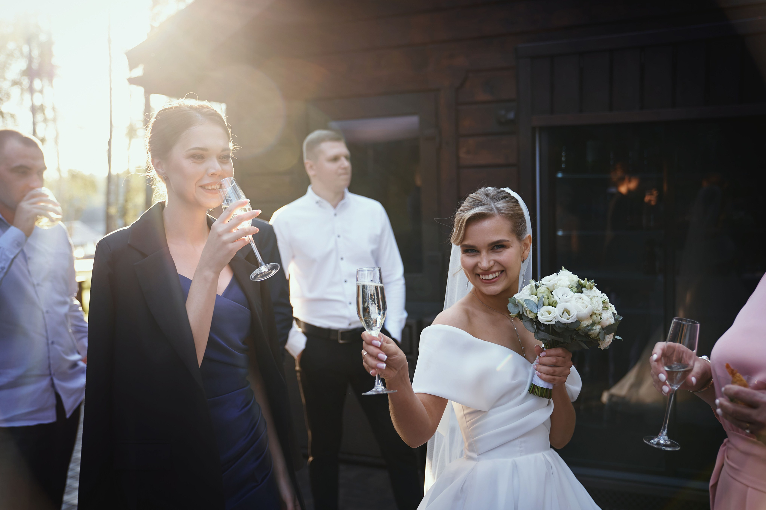 Свадьба Николая и Ирины в Золотом сазане, большая беседка