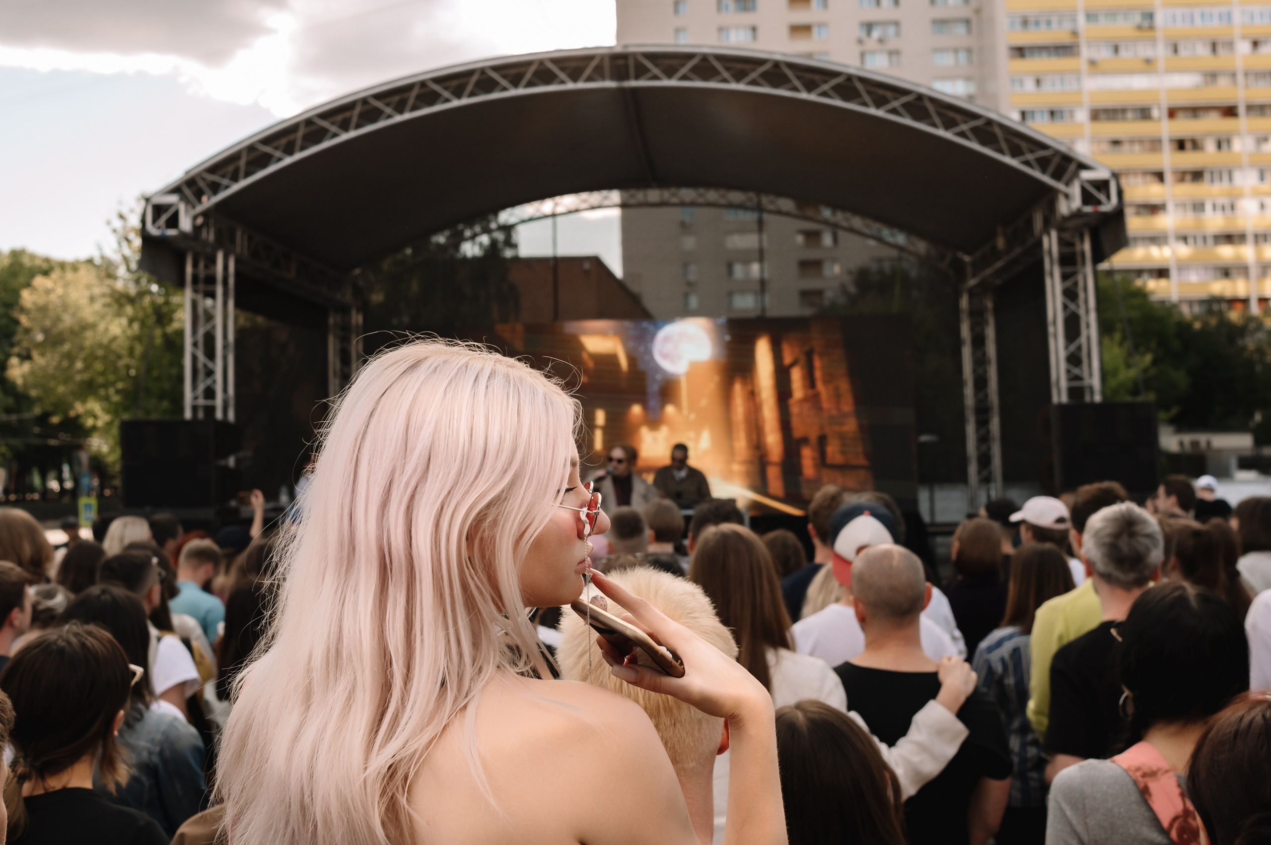 Копы в огне. Репортажный фотограф в Москве и по всему миру Степанова Юлия