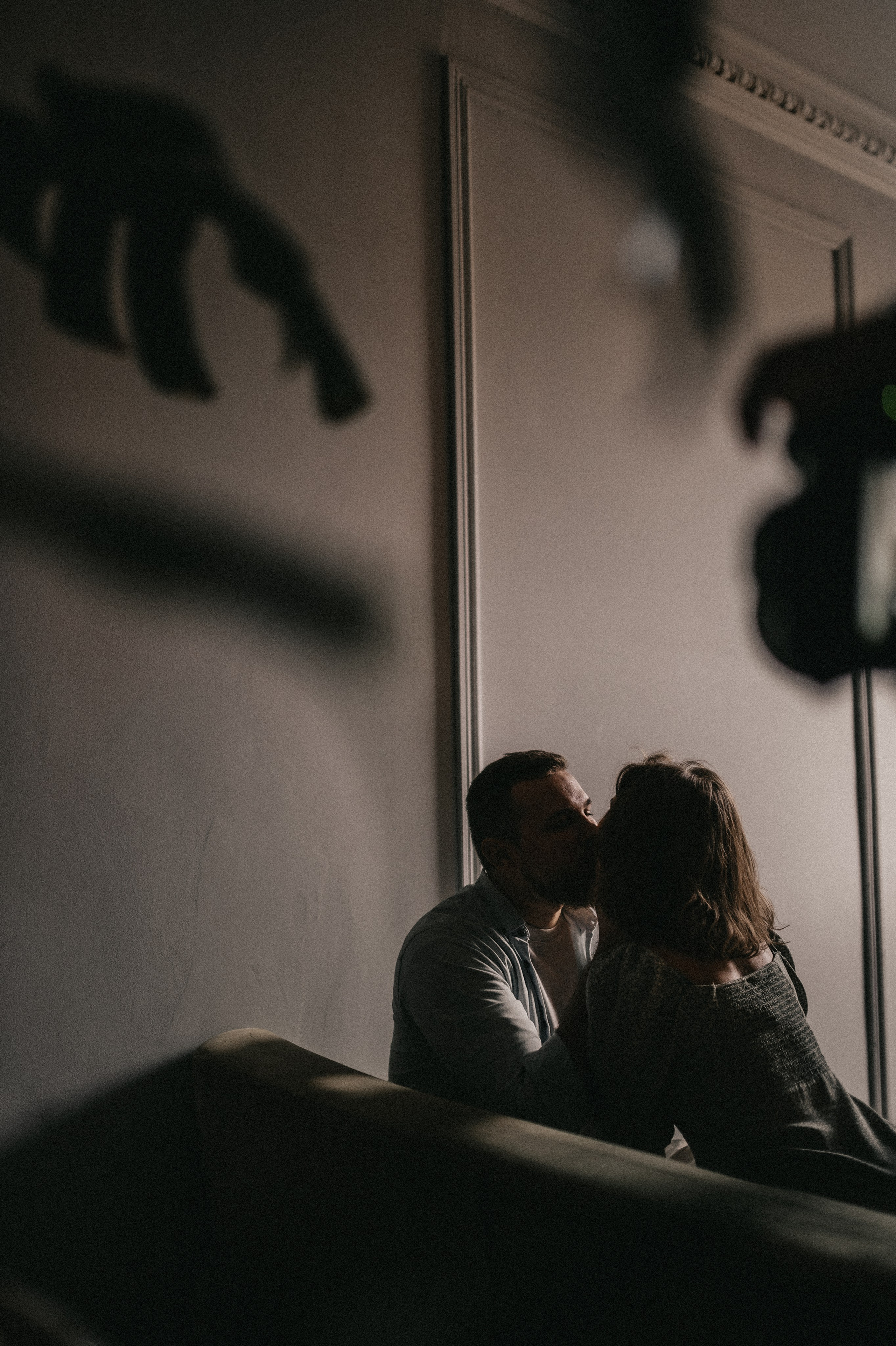 Лавстори в питерской студии. Семейный и свадебный lifestyle-фотограф в Москве Мария Петрова