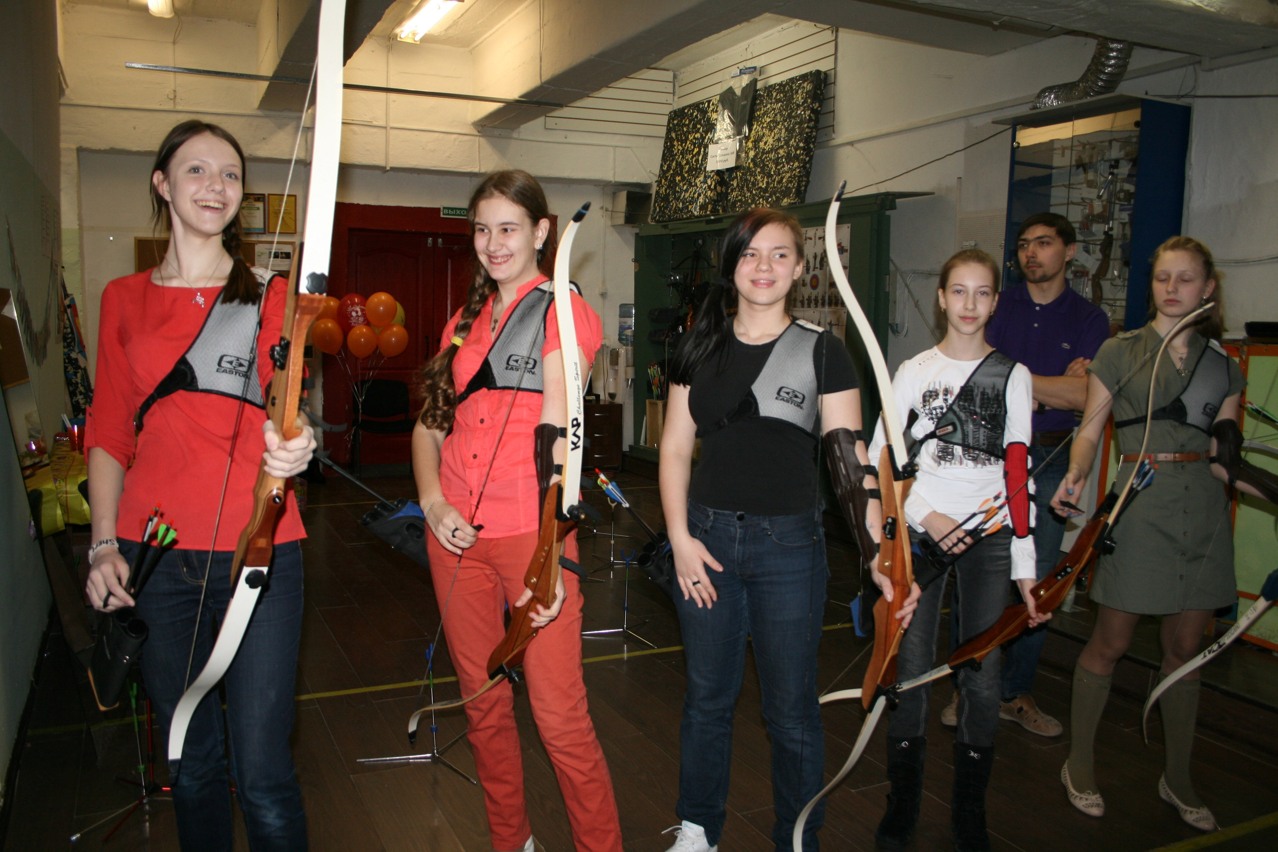 Соня ДР Стрелковый клуб 14 лет 15.03.2014. Семейный, Свадебный фотограф СПБ Питер— Романова Екатерина