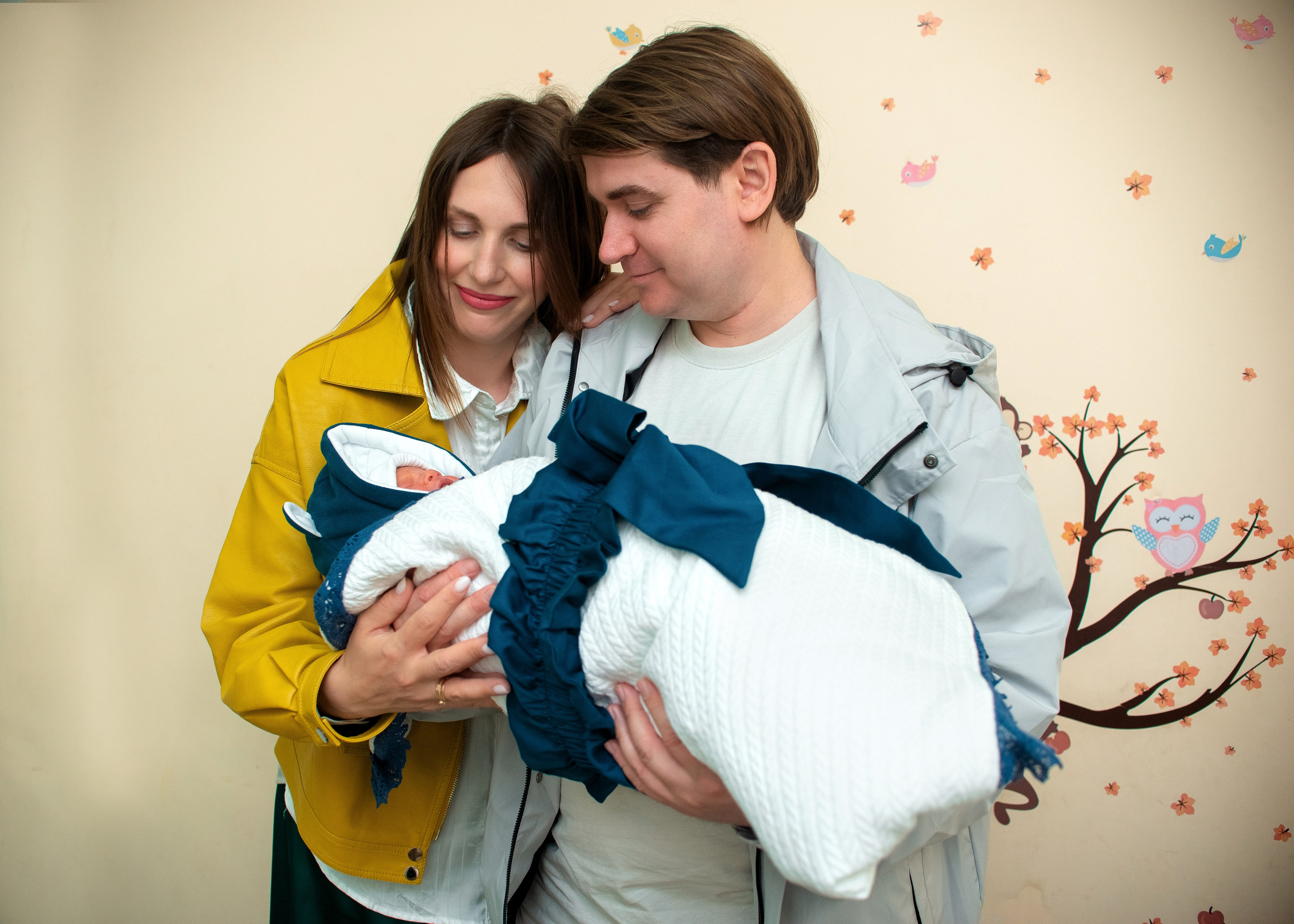 Выписка Захара 1РД. Семейный фотограф на выписку из роддома и крещение Минск Настя Гришук