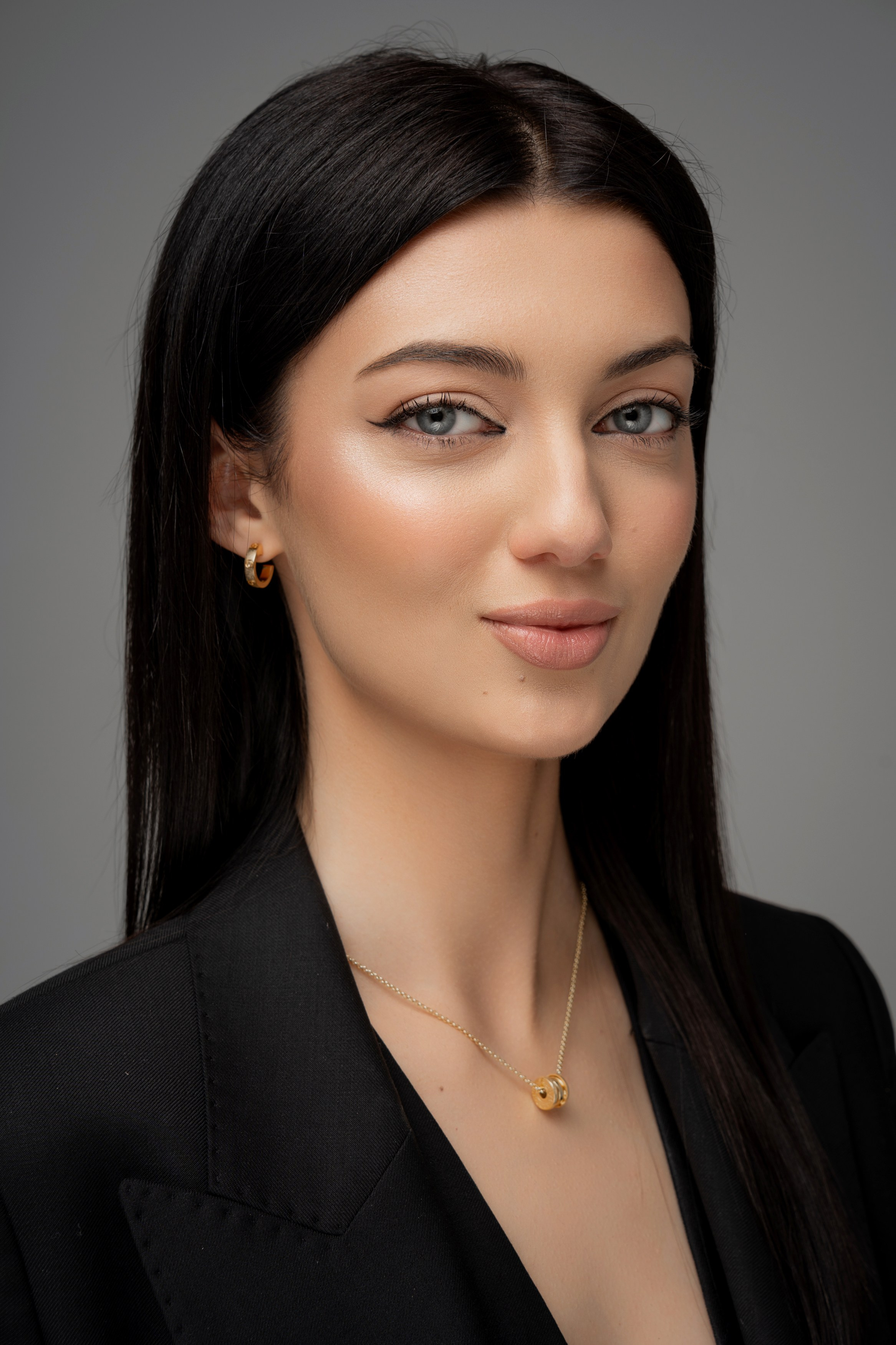 Портретная съемка для бизнеса. Портретный фотограф Олеся Владимирова в Москве