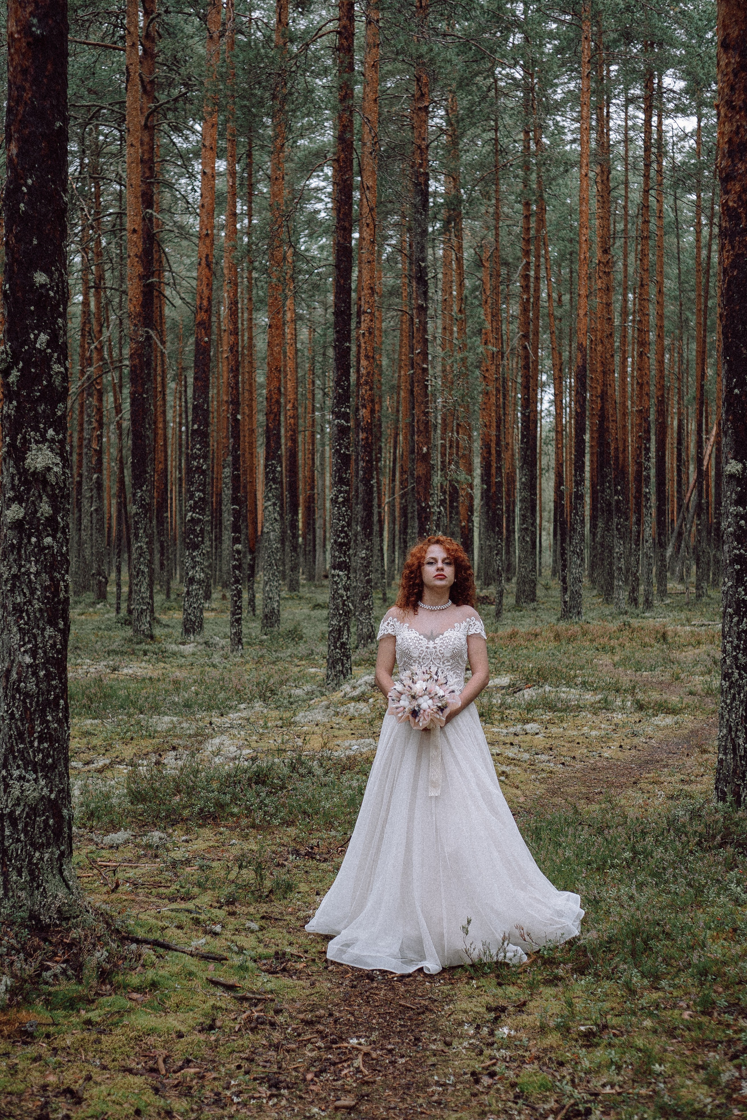СВАДЕБНАЯ ФОТОСЕССИИЯ ПАРЫ В ГОРОДЕ ПРИОЗЕРСК В СОСНОВОМ ЛЕСУ И С ПИКАПОМ. Профессиональный фотограф, Санкт-Петербург — Виктория Богомолова