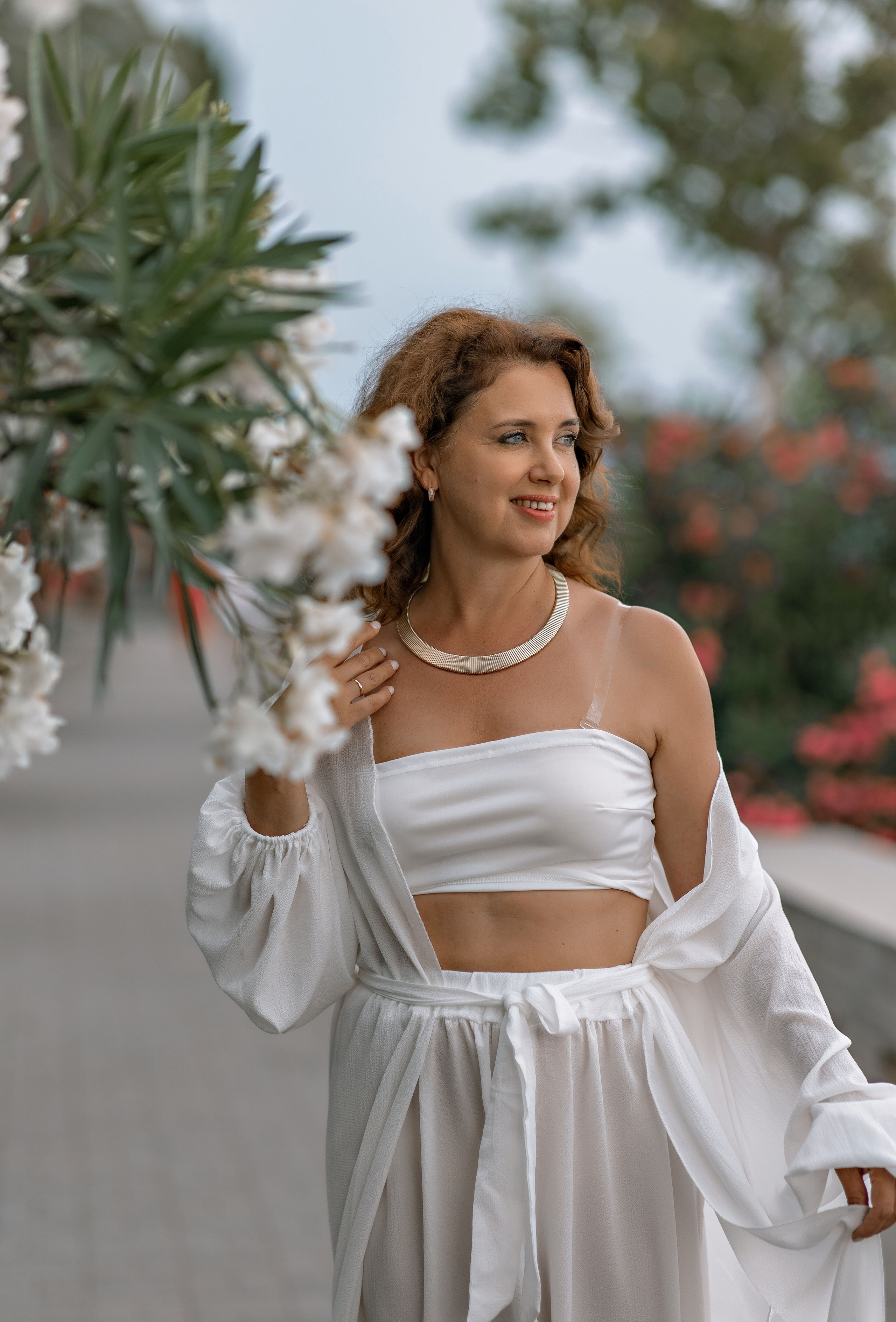 Женский портрет. Фотограф-стилист Крым Прокат одежды в Крыму. Фотосессии в Крыму