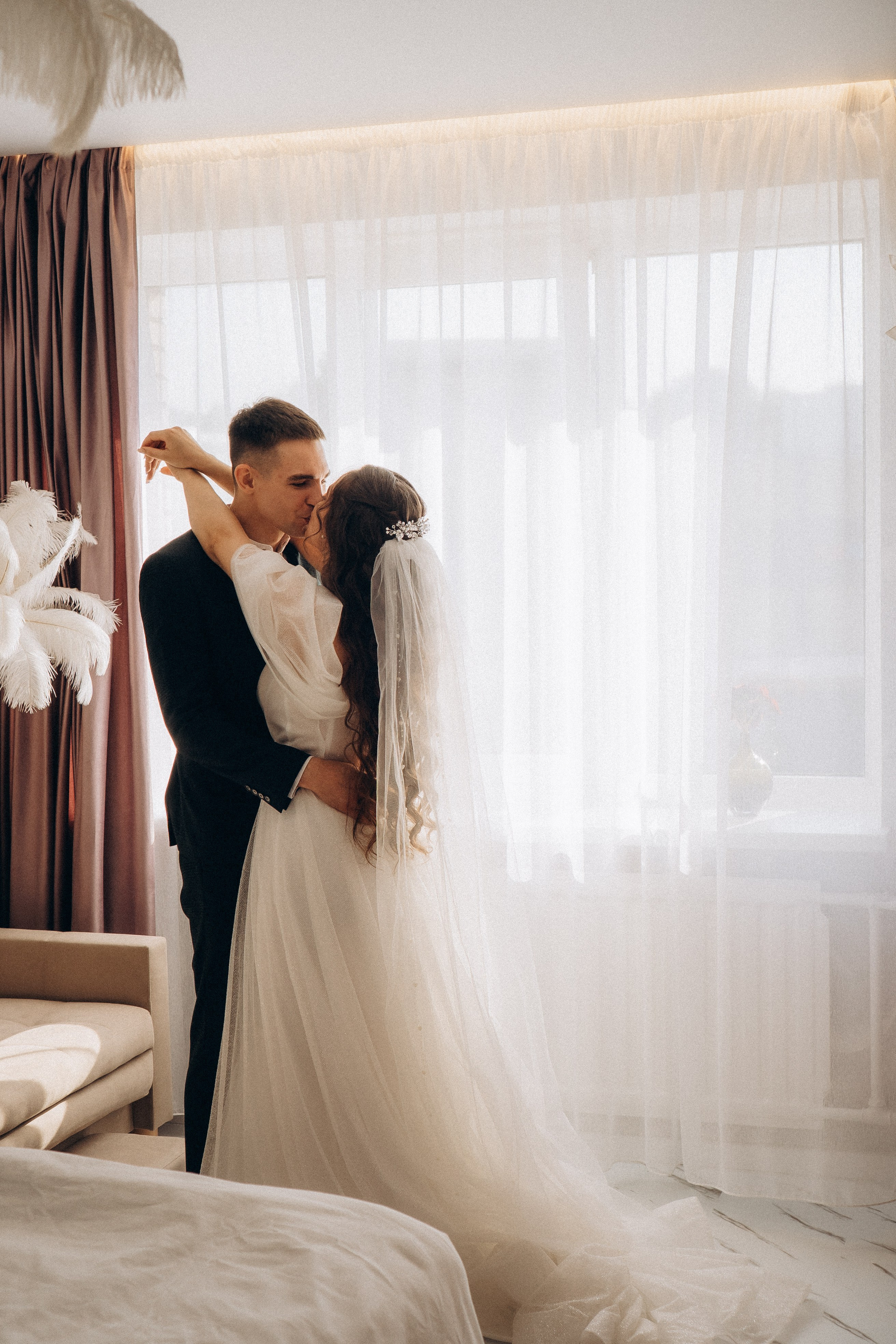 СВАДЕБНАЯ СЬЕМК В ПАРКЕ 300-ЛЕТИЯ. Профессиональный фотограф, Санкт-Петербург — Виктория Богомолова