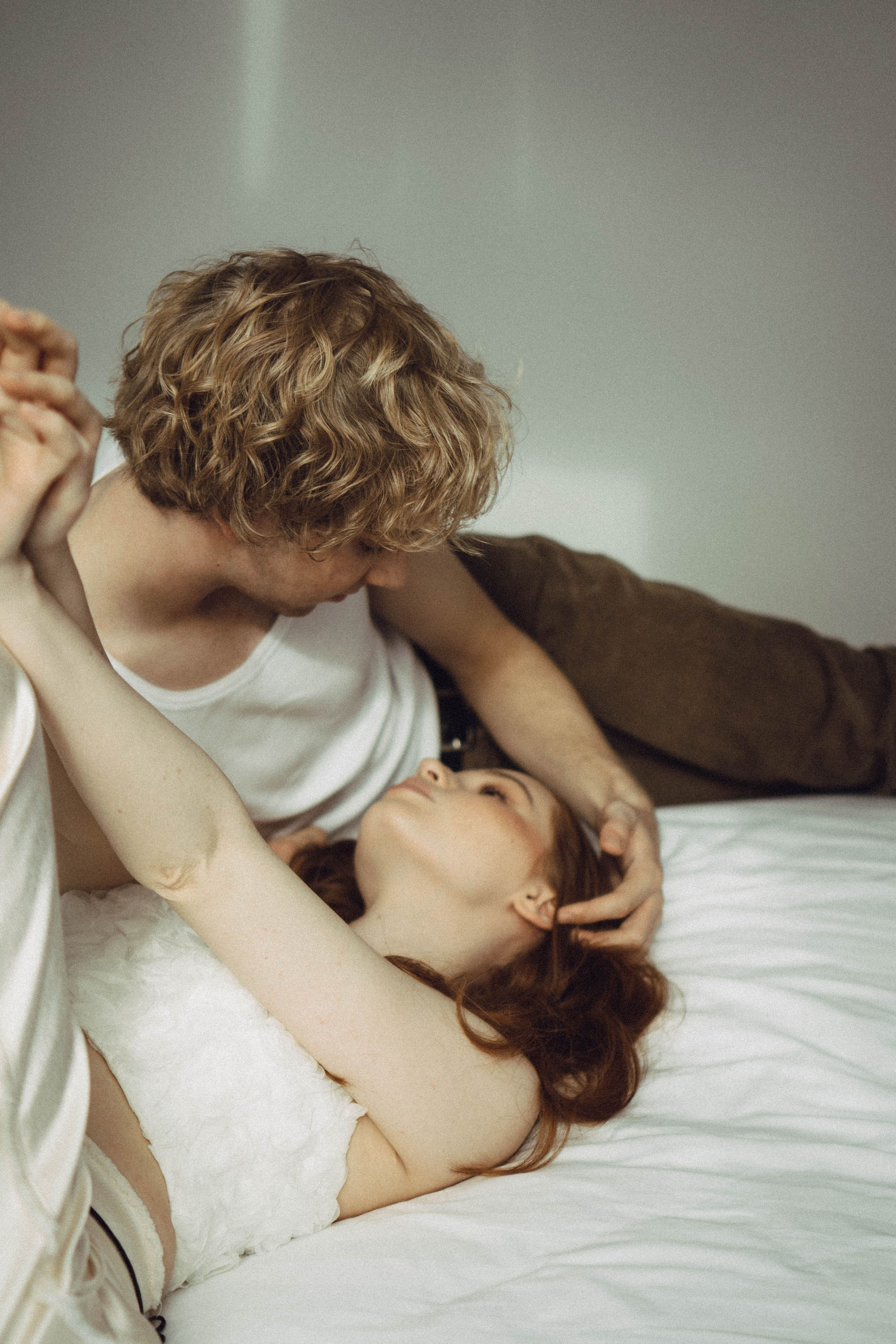 СВАДЕБНАЯ СЬЕМКА В ОТЕЛЕ. СБОРЫ ЖЕНИХА И НЕВЕСТЫ И ТАКЖЕ ТОР И ПОДГОТОВКА К ПРОГУЛКЕ. Профессиональный фотограф, Санкт-Петербург — Виктория Богомолова