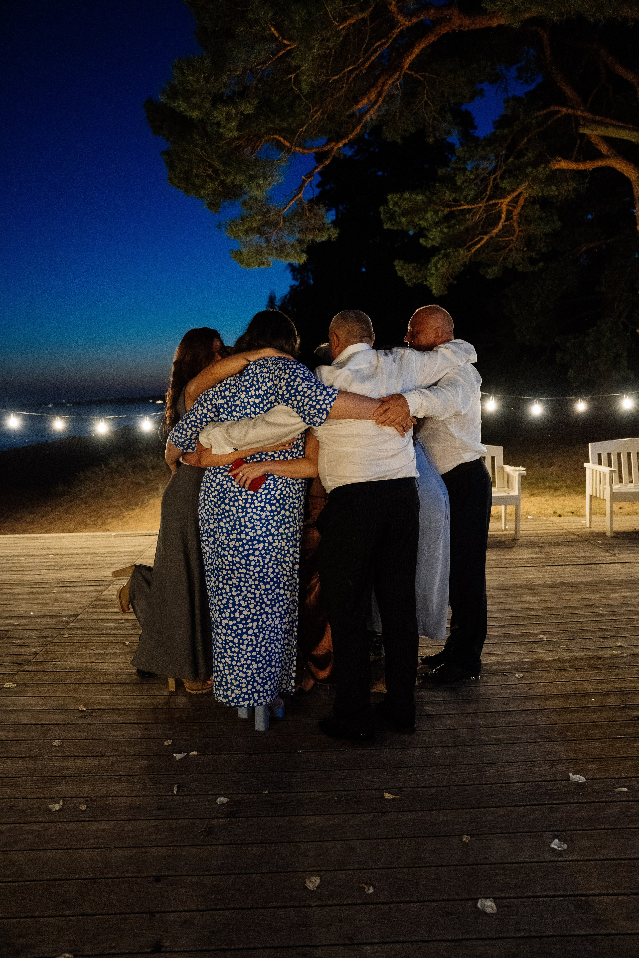 Свадьба в русской рыбалке. Свадебный фотограф организатор в Санкт-Петербурге Ассоль Опарина