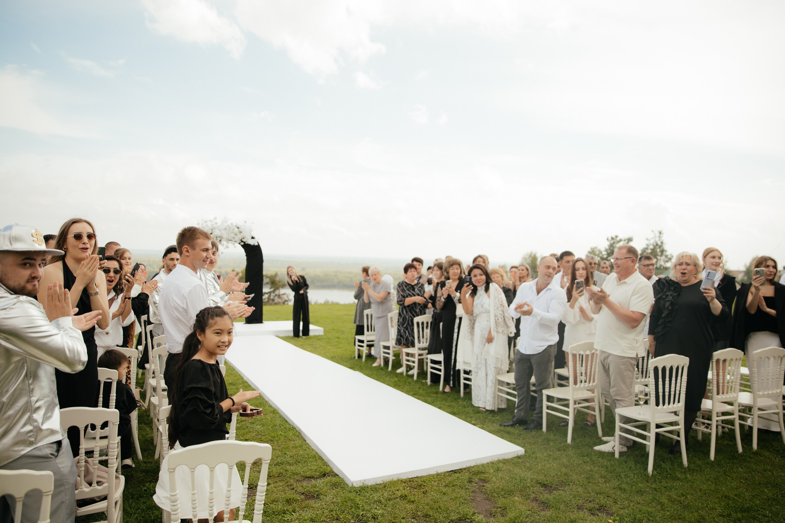 Александр и Адина. Фотограф Барнаул Полина Теплова