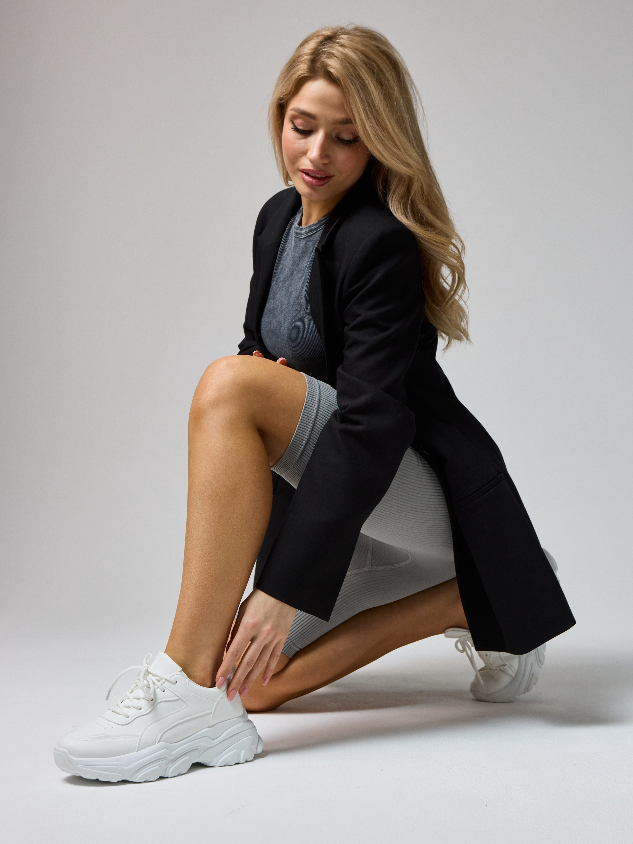 Фотомодель для маркетплейсов Юля. Фотосъёмка для марктеплейсов Studio 11.11