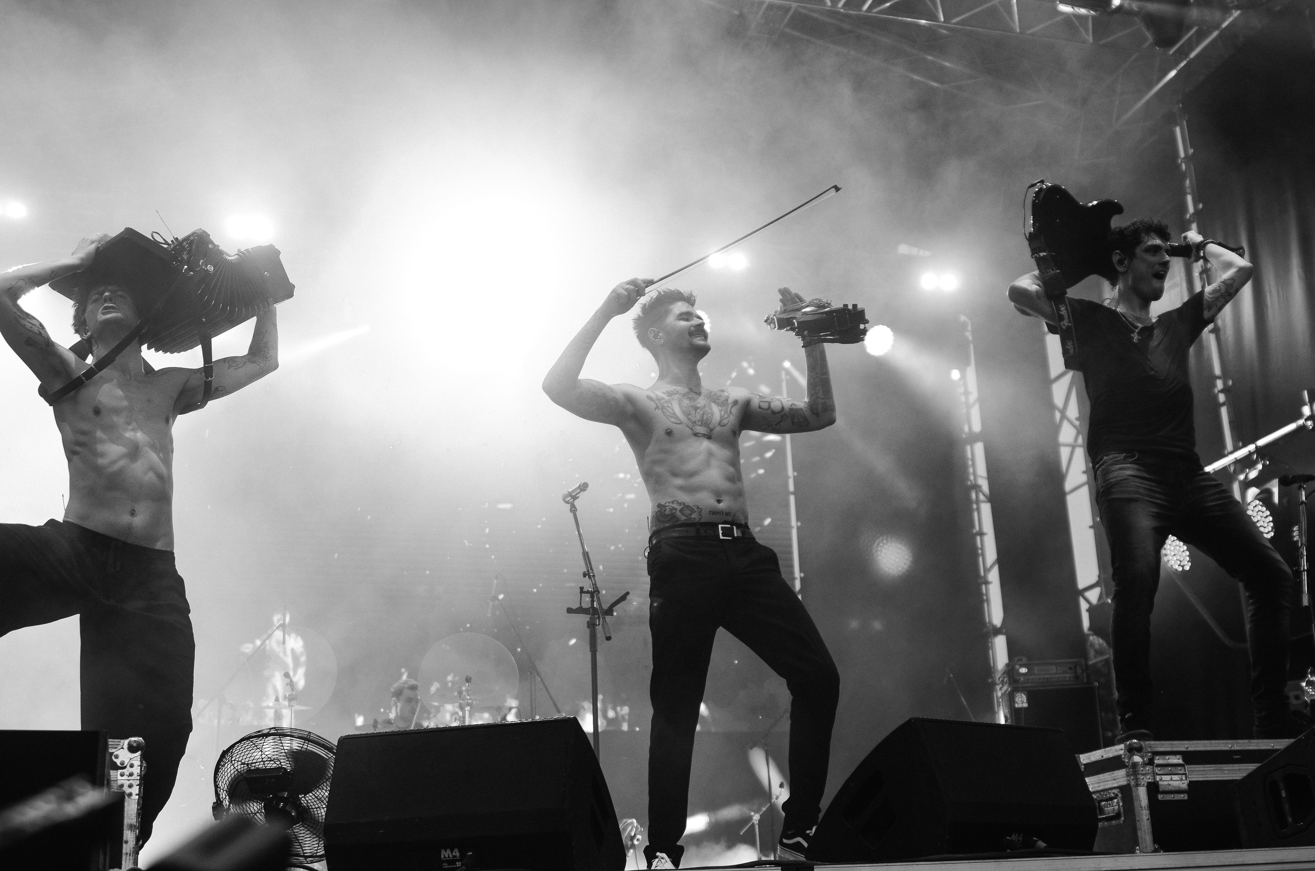 Концерт The Hatters на фестивале «Грань» в Барнауле. Денисова Аля — фотограф для парных съемок и индивидуальных историй в Барнауле