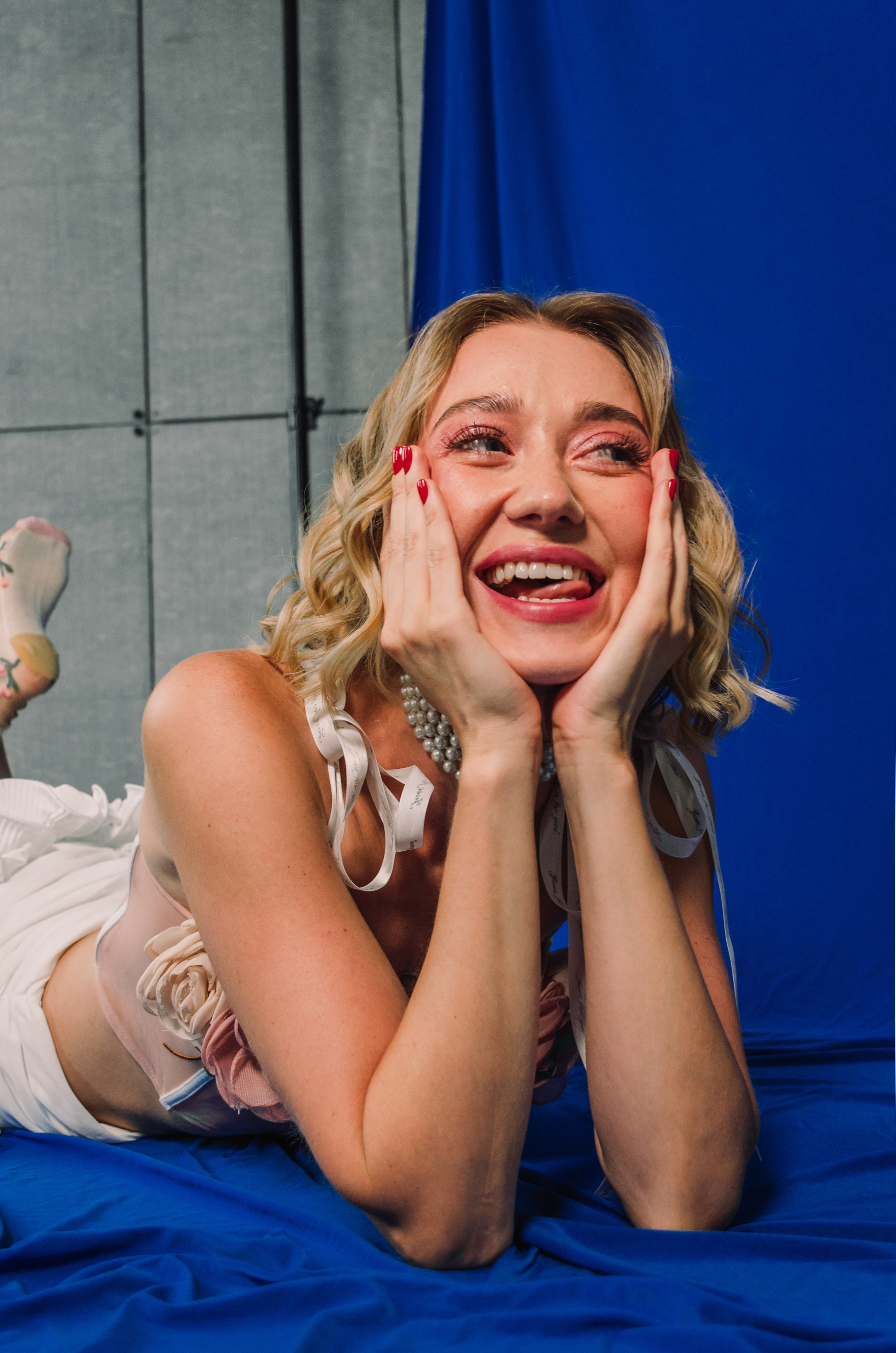 Кокетка. Денисова Аля — фотограф для парных съемок и индивидуальных историй в Барнауле