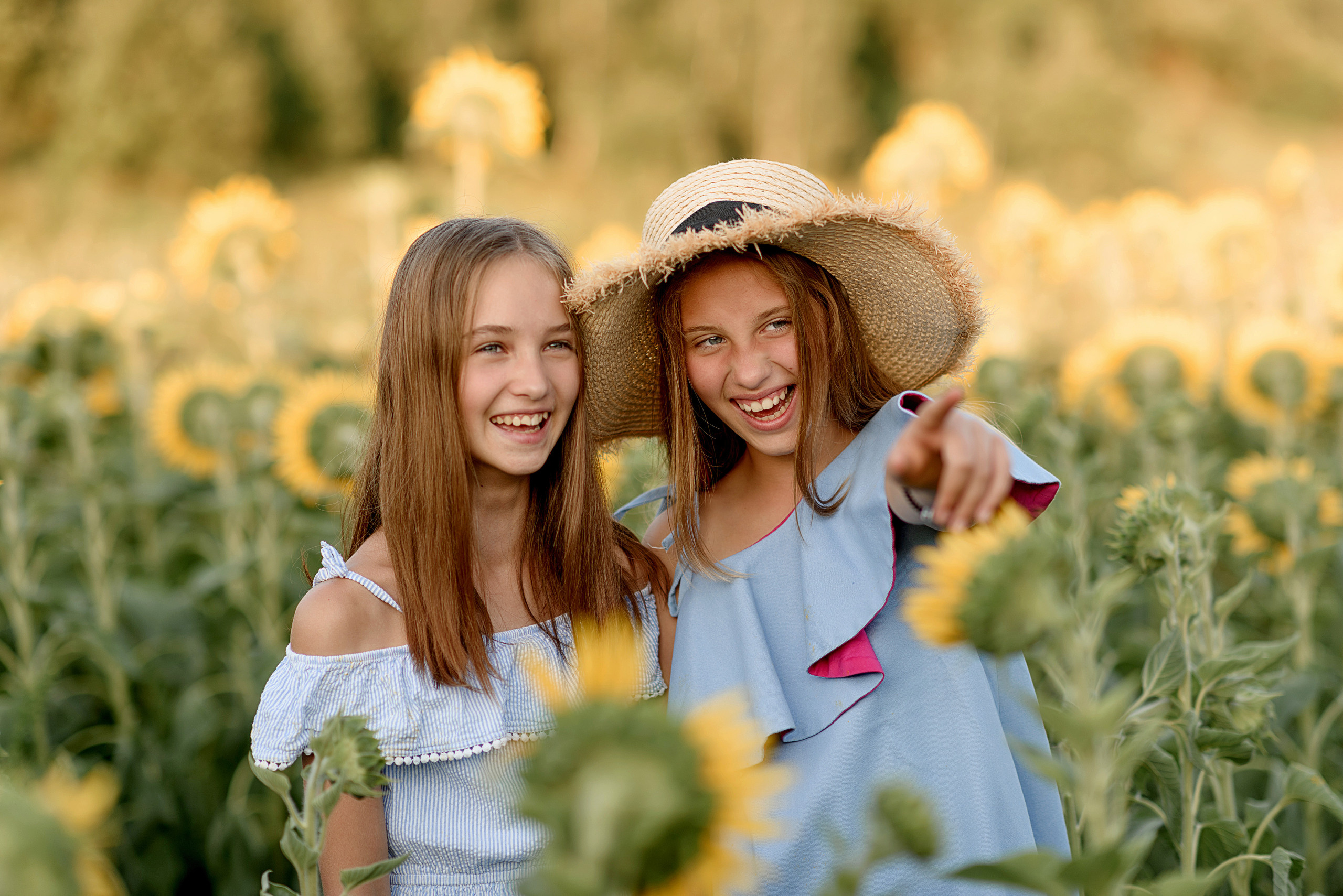 Фотосессия в подсолнухах. Профессиональный фотограф. Портрет, семья, дети