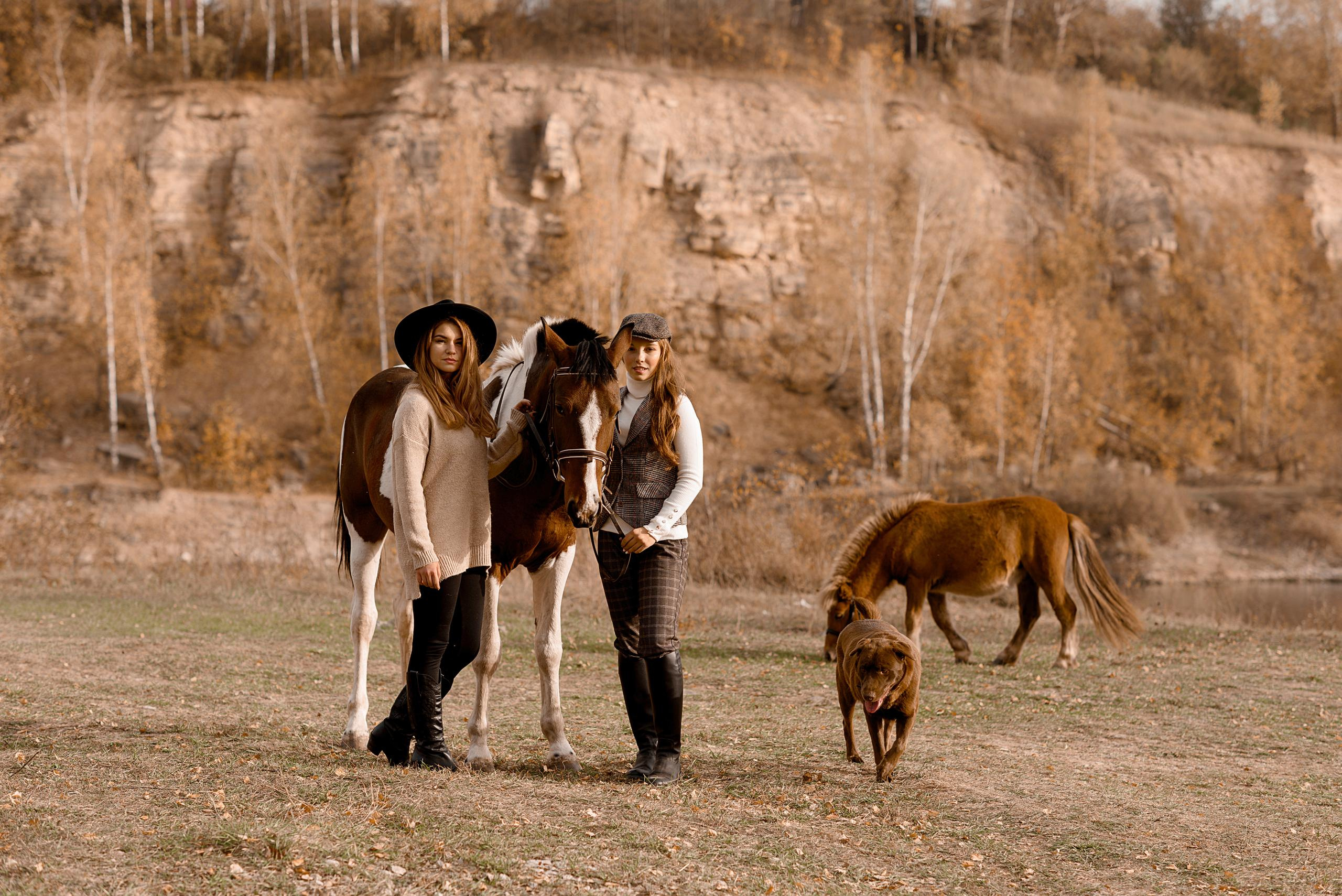 Настя, Василиса, Пушок и Маслинка. Профессиональный фотограф. Портрет, семья, дети