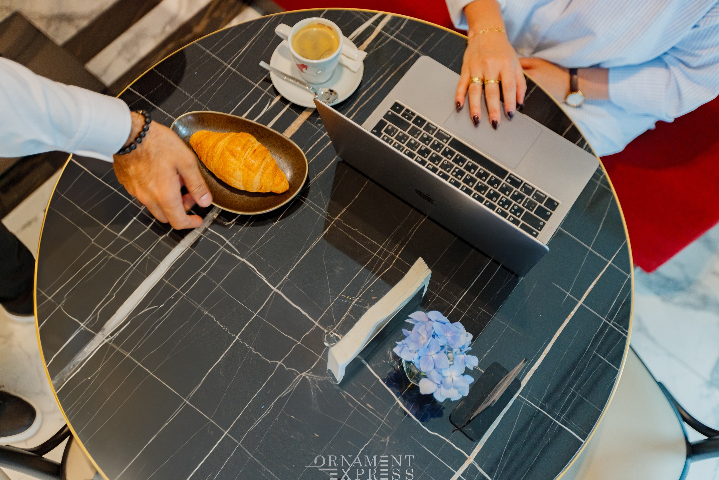 HOTEL PIAZZA EPIGRAPH (BATUMI). Режиссёр, клипмейкер, фотограф — Андрей Охота