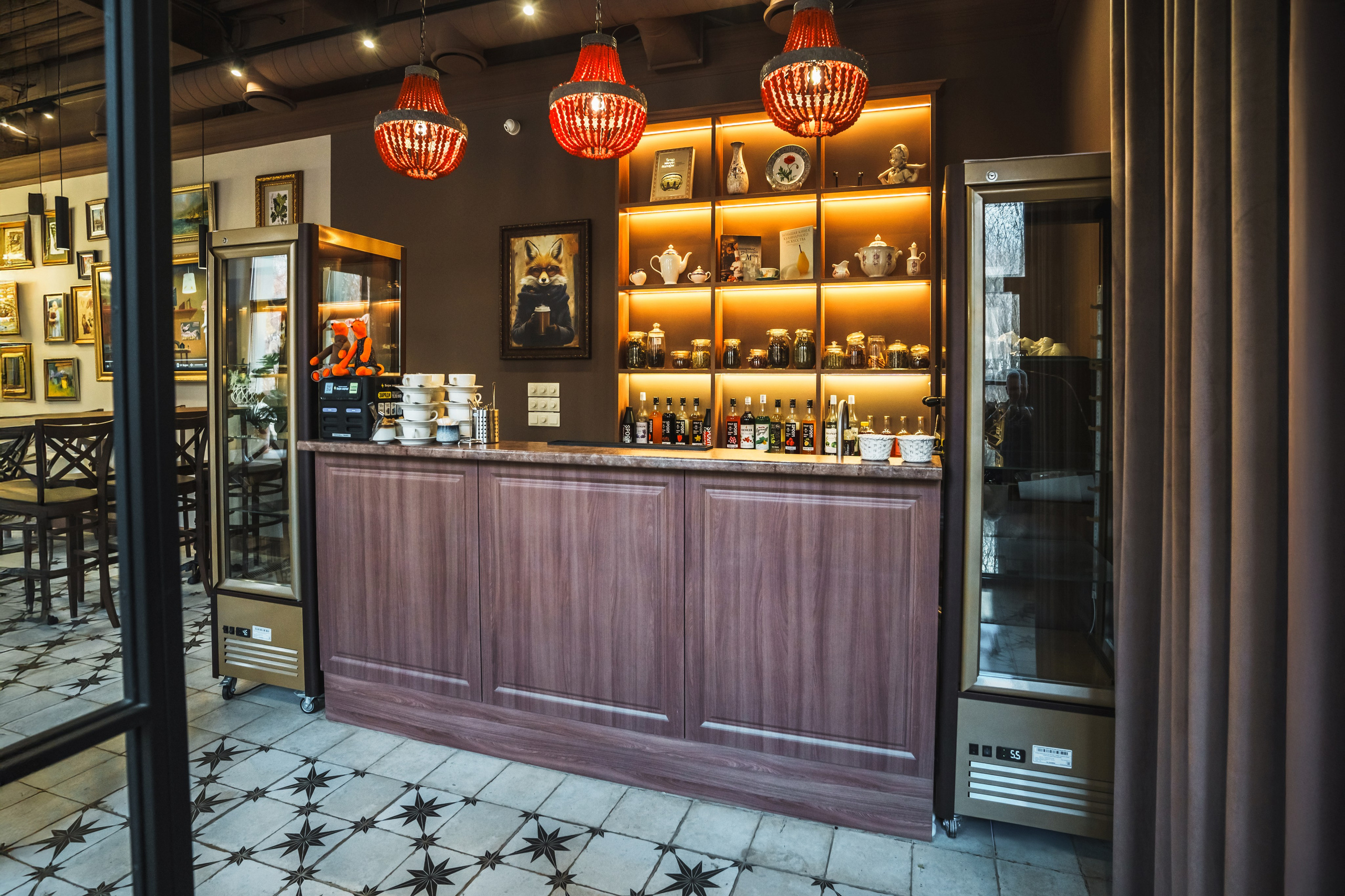 Кафе «Лисы, спички, два стола». Фотограф Казань