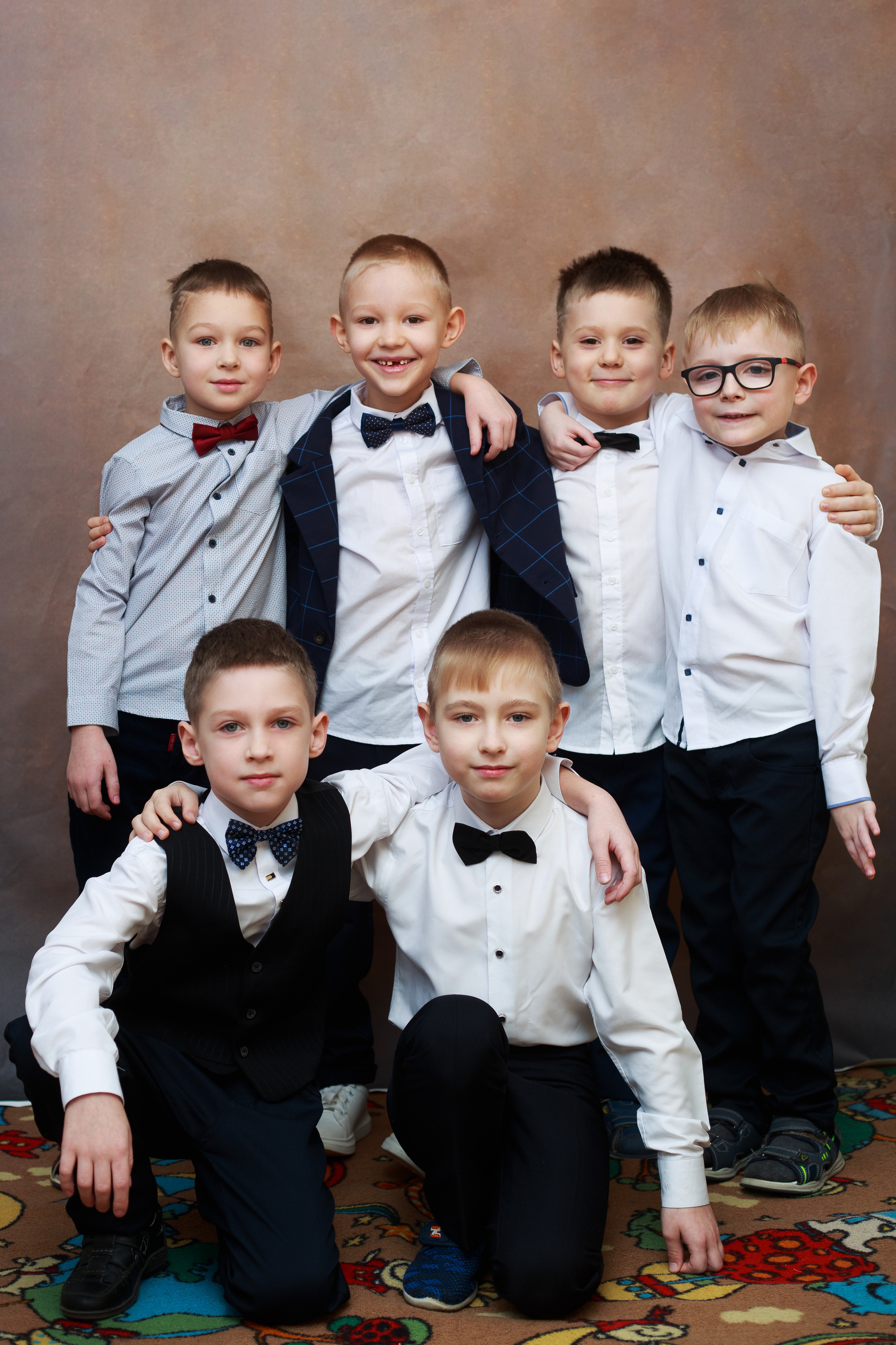 Друзья. Выпускные альбомы в Твери и области