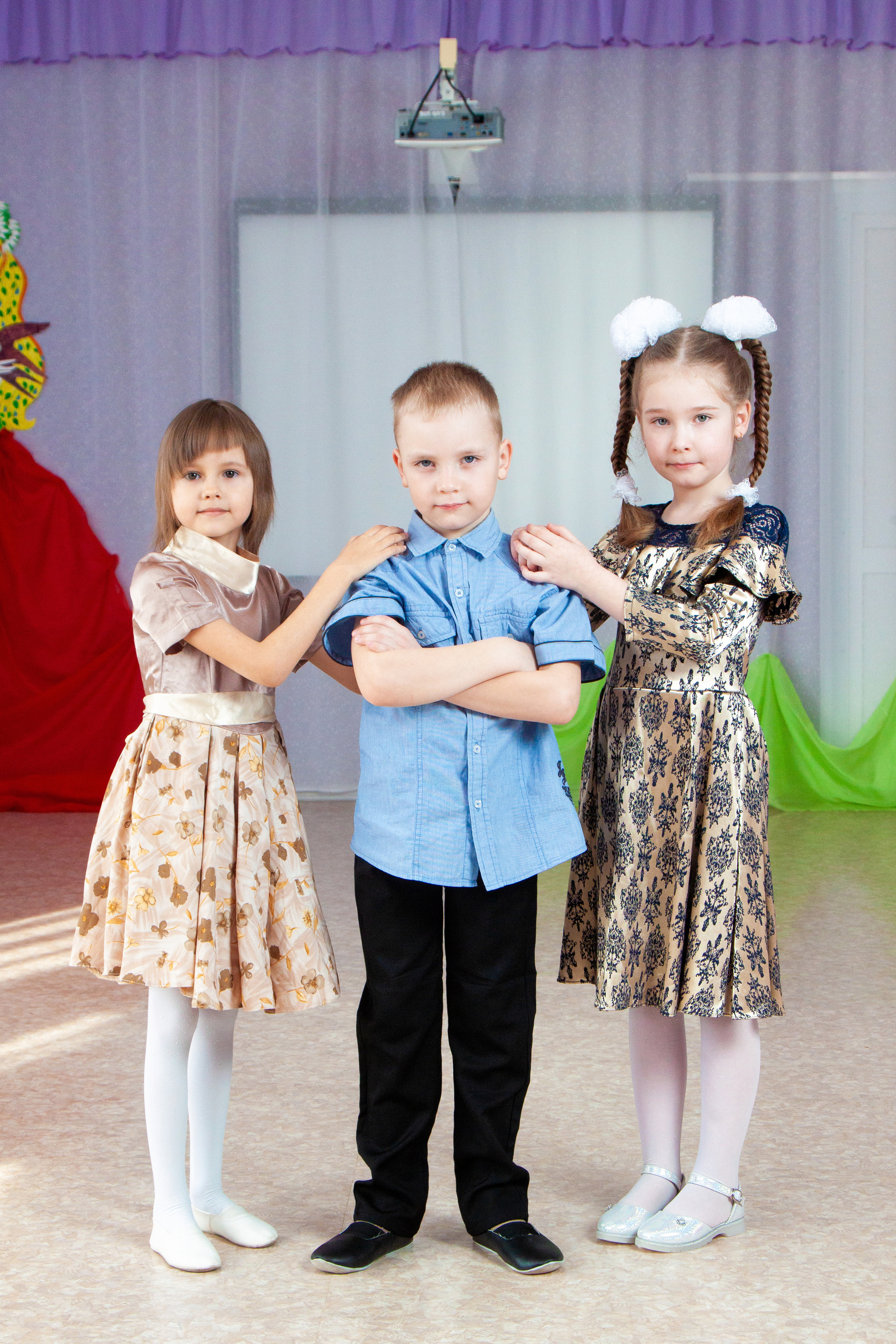 Друзья. Выпускные альбомы в Твери и области