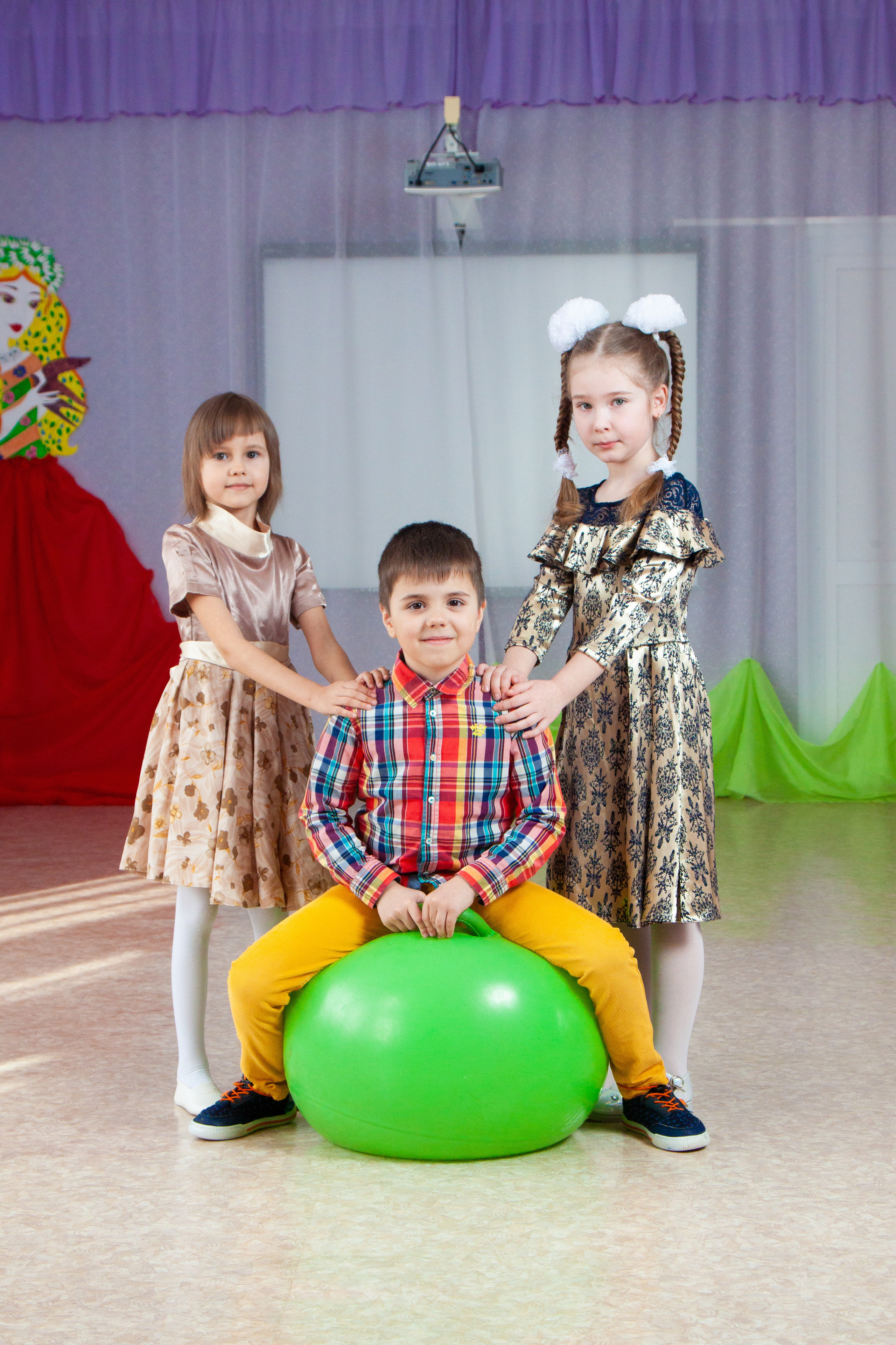 Друзья. Выпускные альбомы в Твери и области