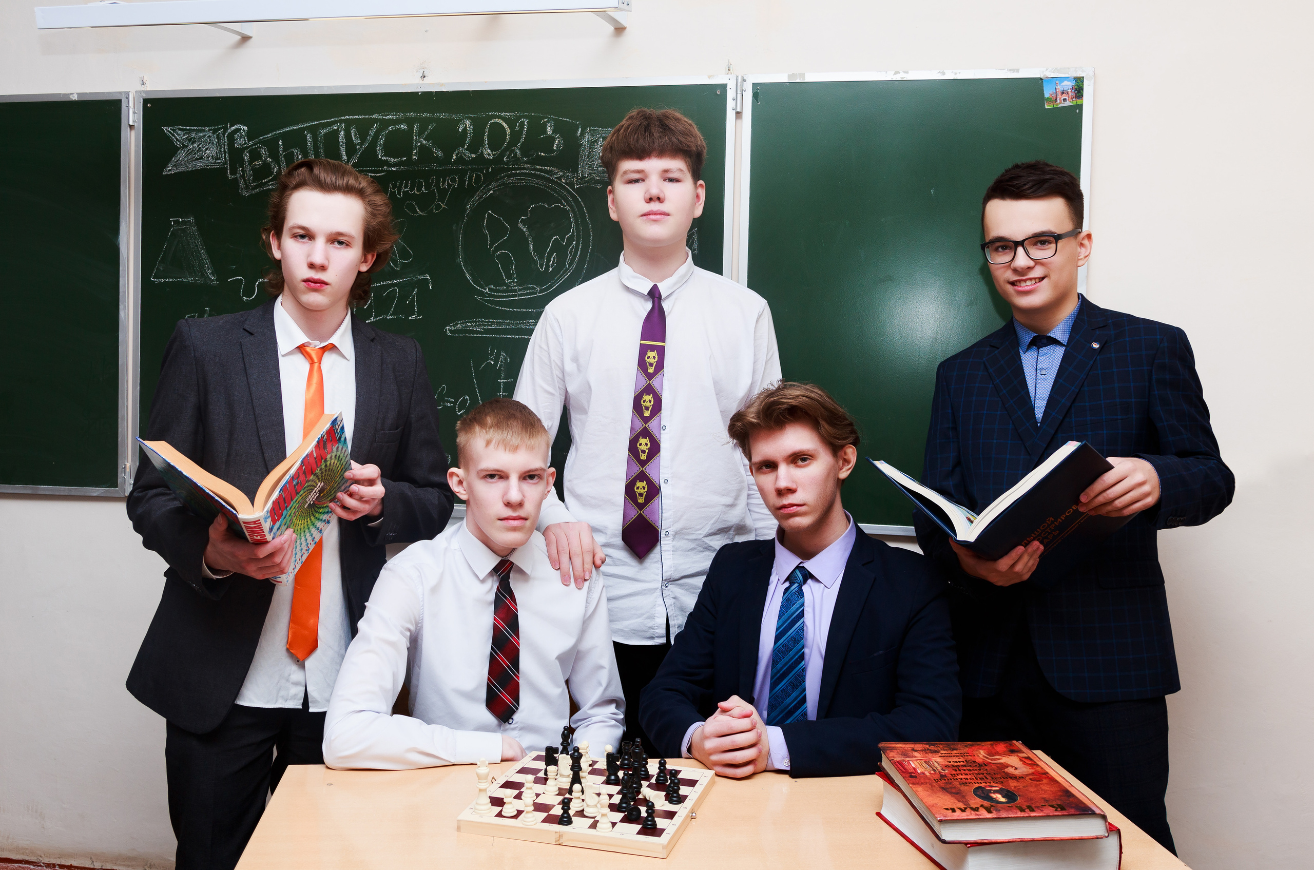 Групповые фото 9-11 класс. Выпускные альбомы в Твери и области