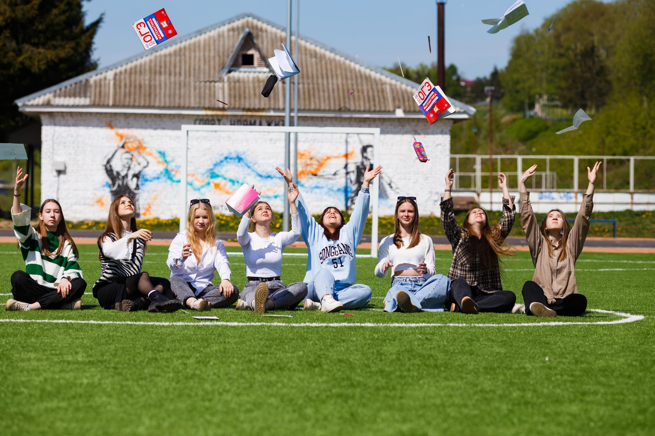 Групповые фото 9-11 класс. Выпускные альбомы в Твери и области