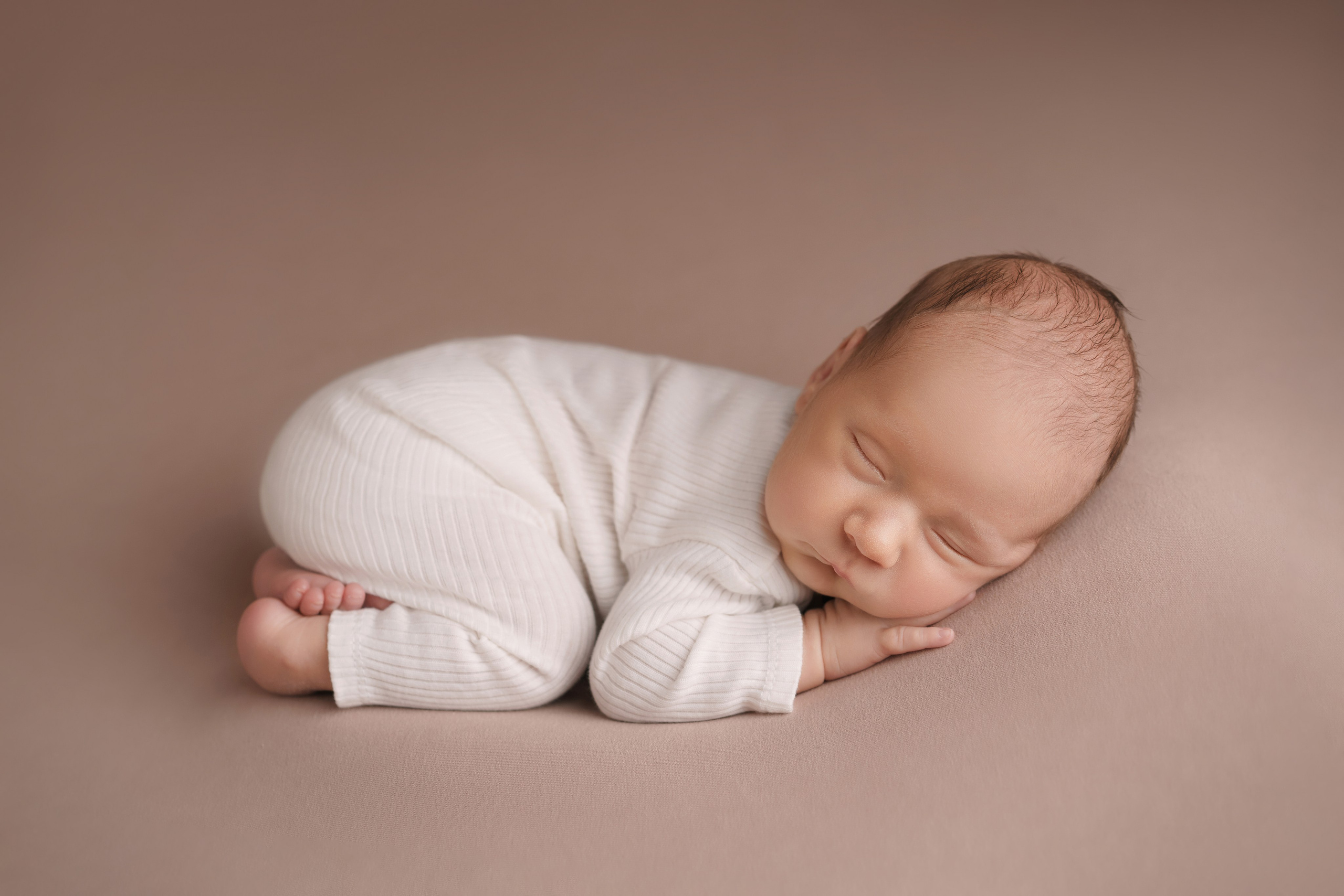 Фотосессия новорожденных | Галерея трогательных кадров малышей в стиле newborn. Фотосессия новорожденных в Москве и Московской области | Профессиональный фотограф newborn — Татьяна Иванова