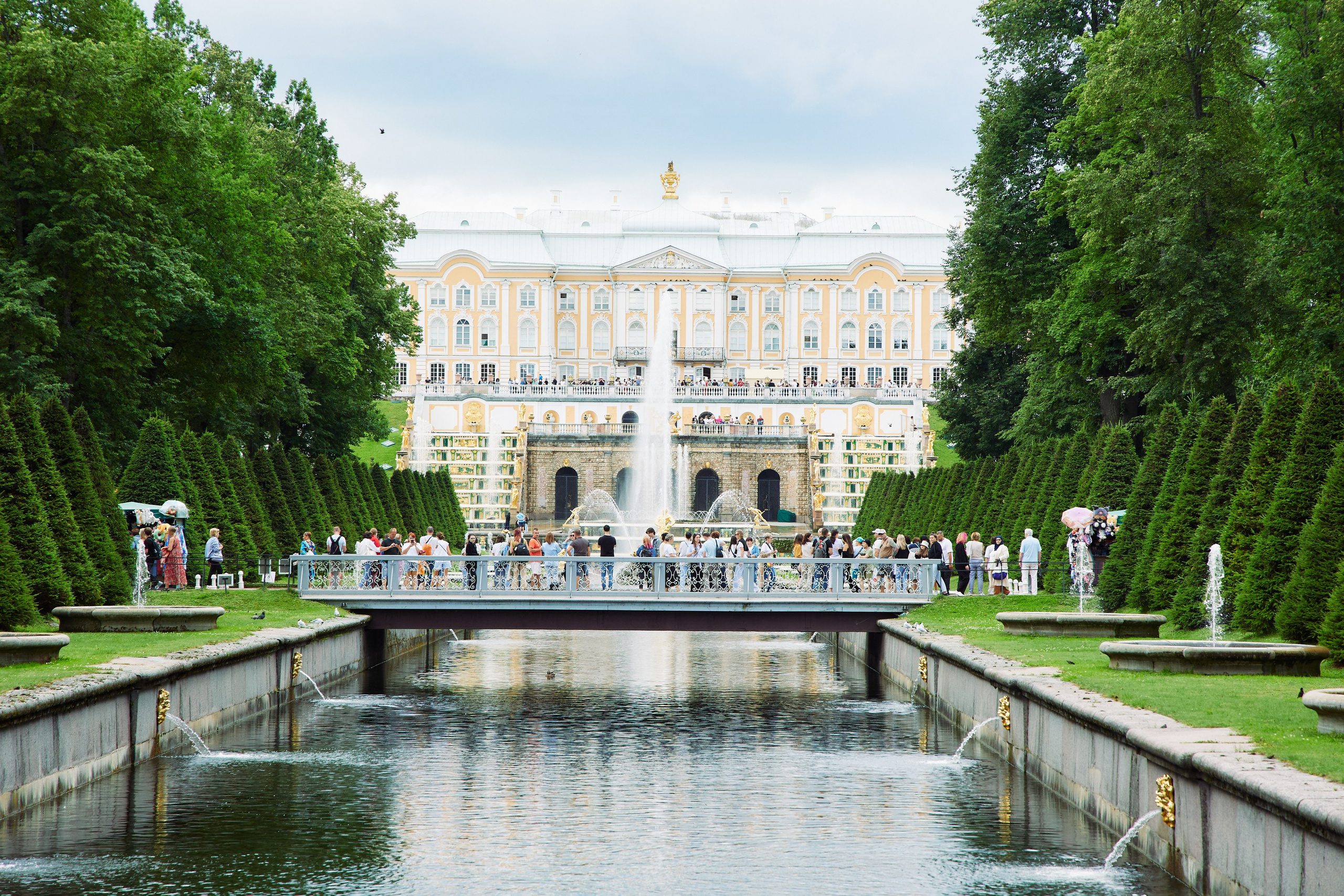 Private Event Peterhof. Reportage photographer Vlad Shishkin