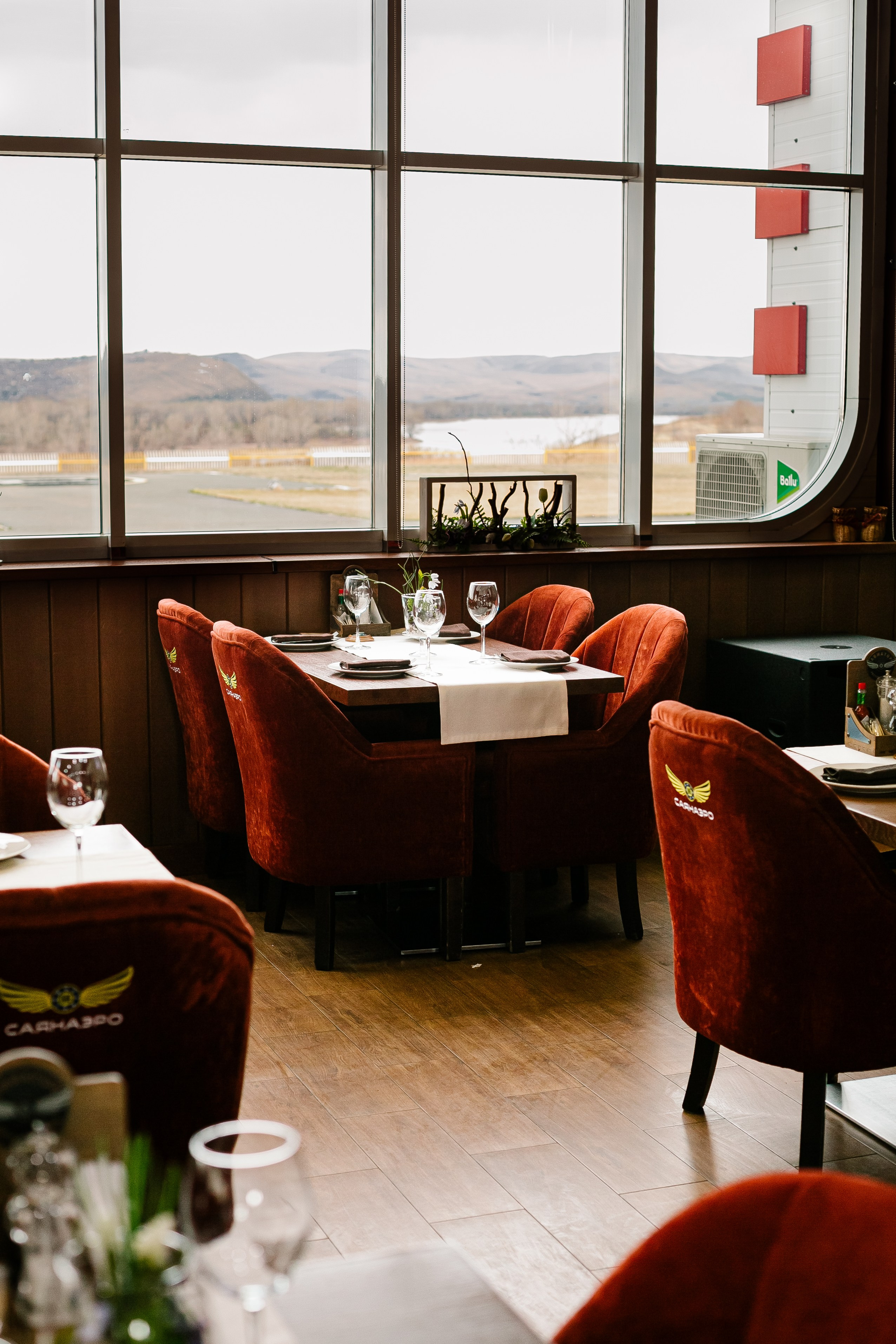 Ресторан «Авиатор». Свадебный, семейный и детский фотограф в г. Абакан респ. Хакасия Любов