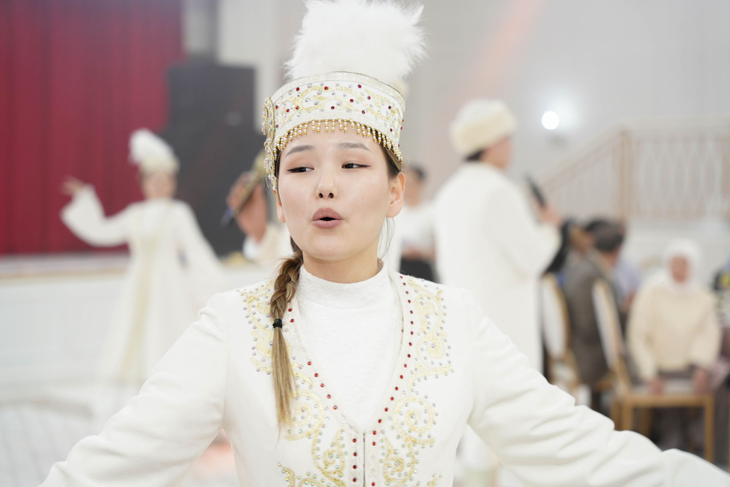 Dana uzatu. Фотограф Ернар Ержанов