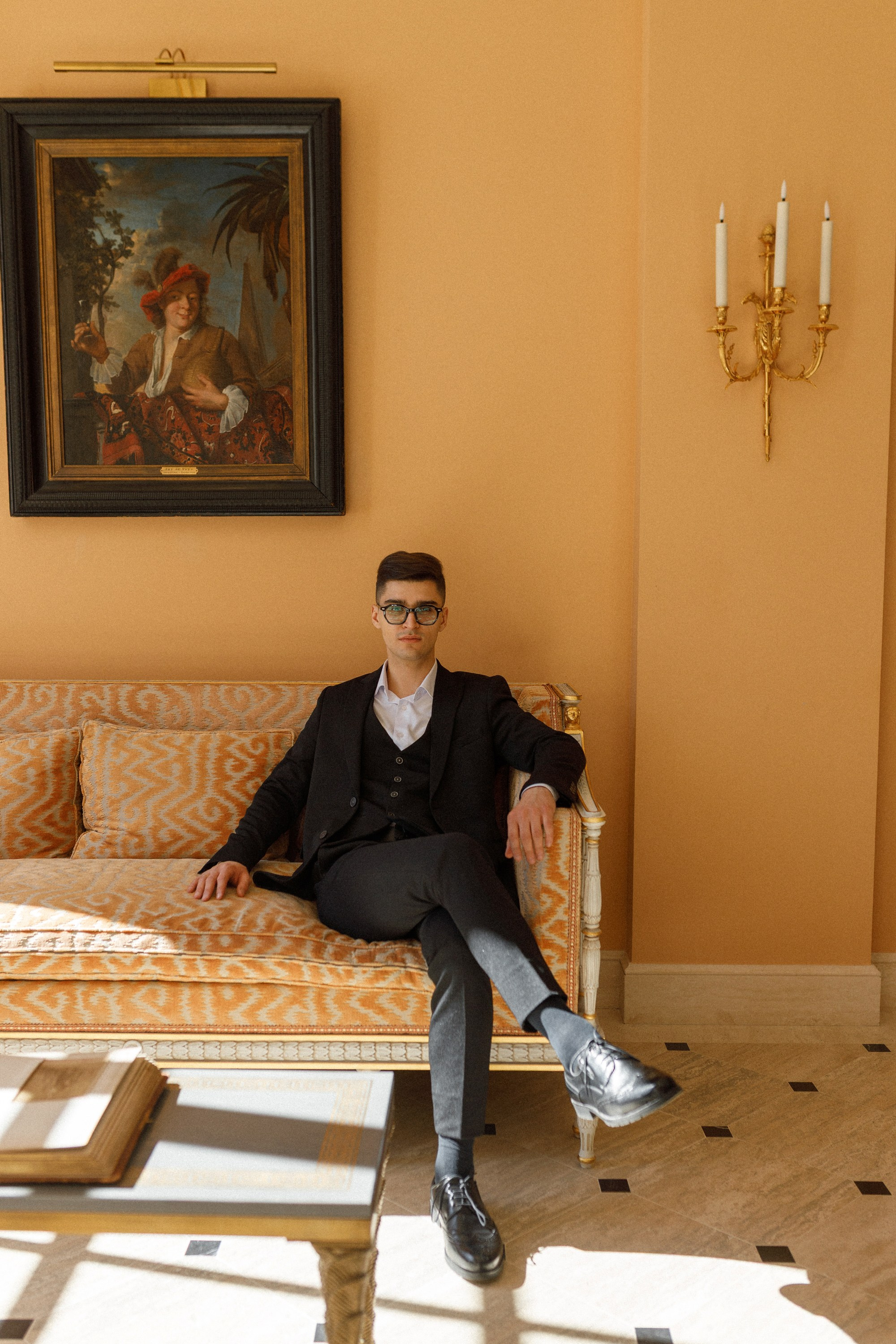 Петр и Лейла