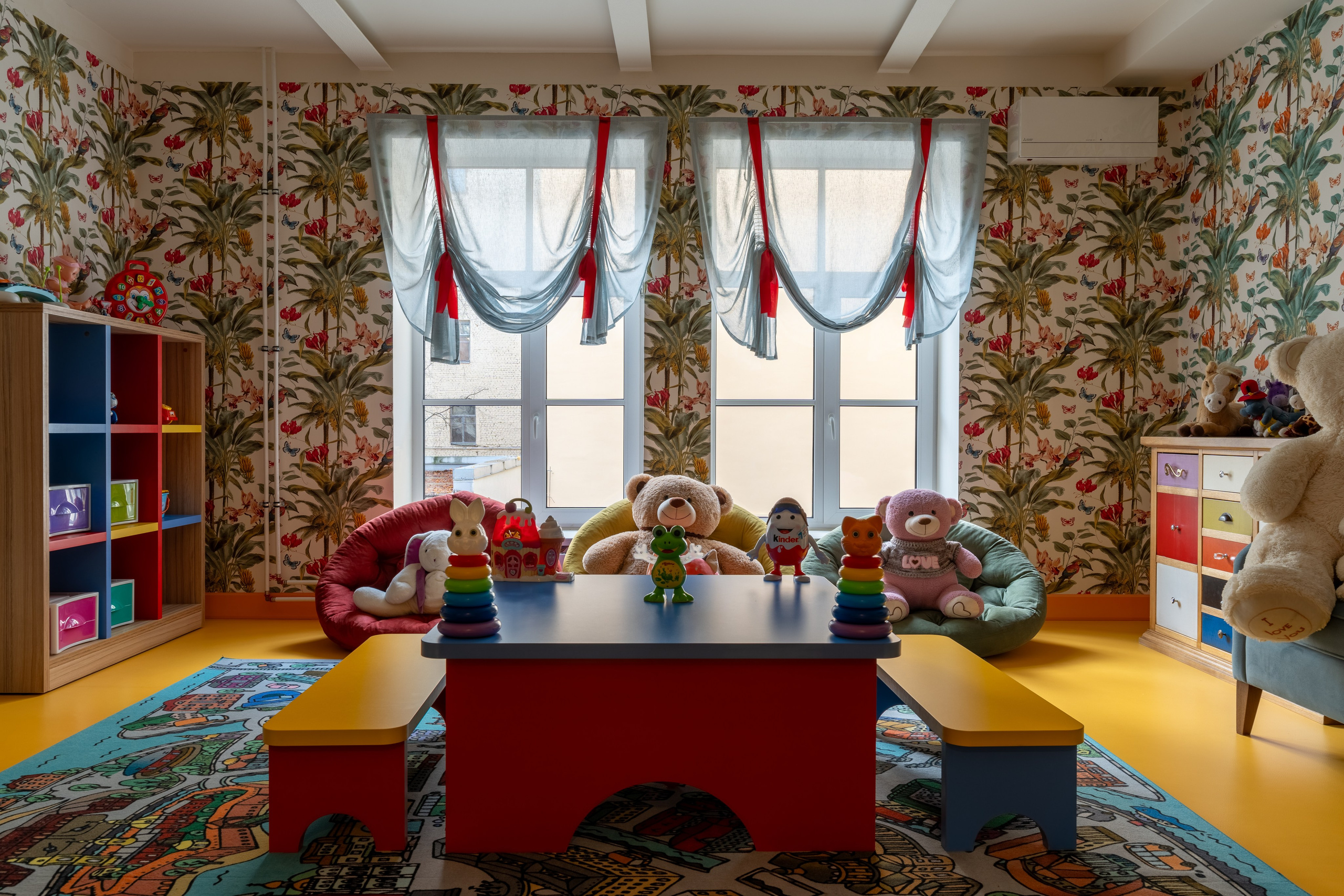 Интерьерная фотосъёмка детской игровой комнаты в Санкт-Петербурге