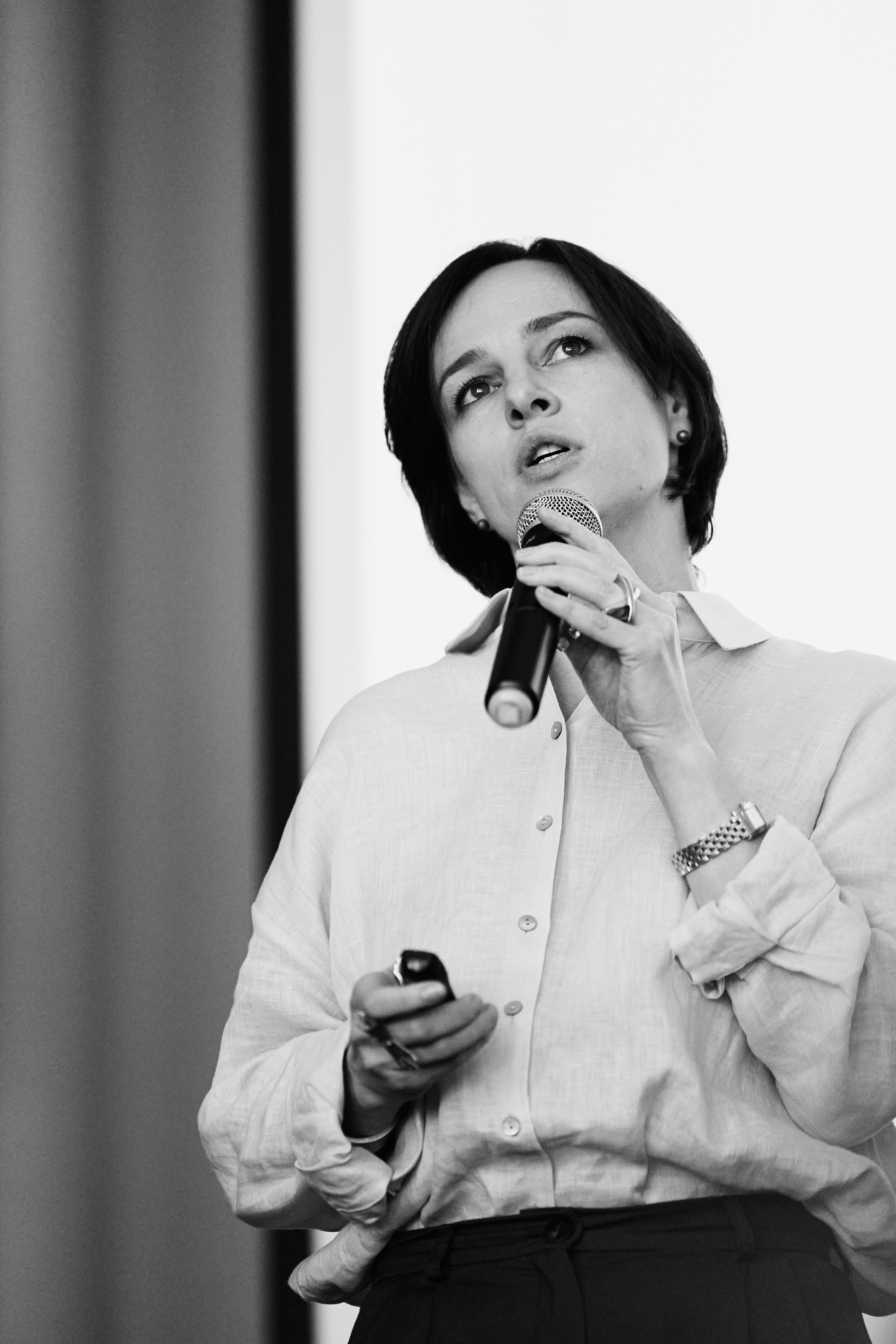 Форум Бизнес-тренды 2025 в Marriott Hotel 28.04. Свадебный репортажный фотограф краснодар максим дремов дрёмов фотосессия студия цена