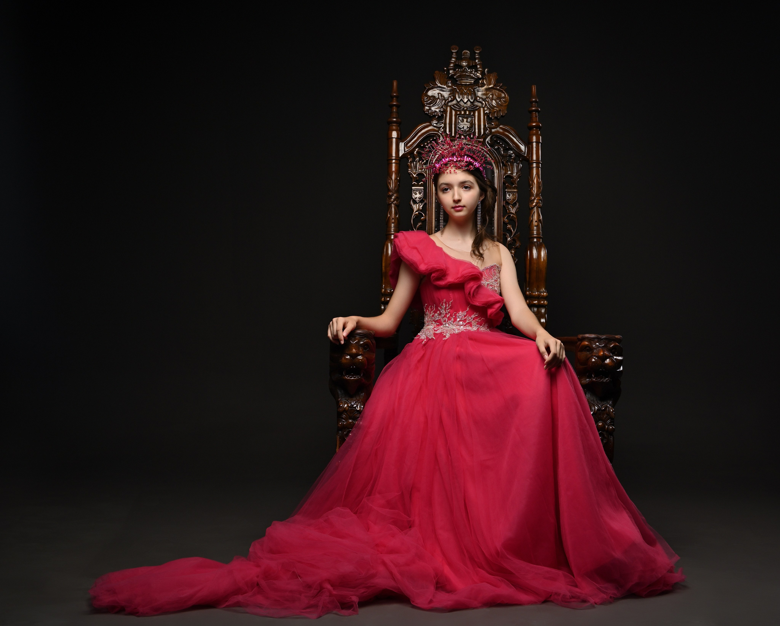 Портреты в студии. Фотограф Максим Мицун. Портрет, свадьба, репортаж, каталог