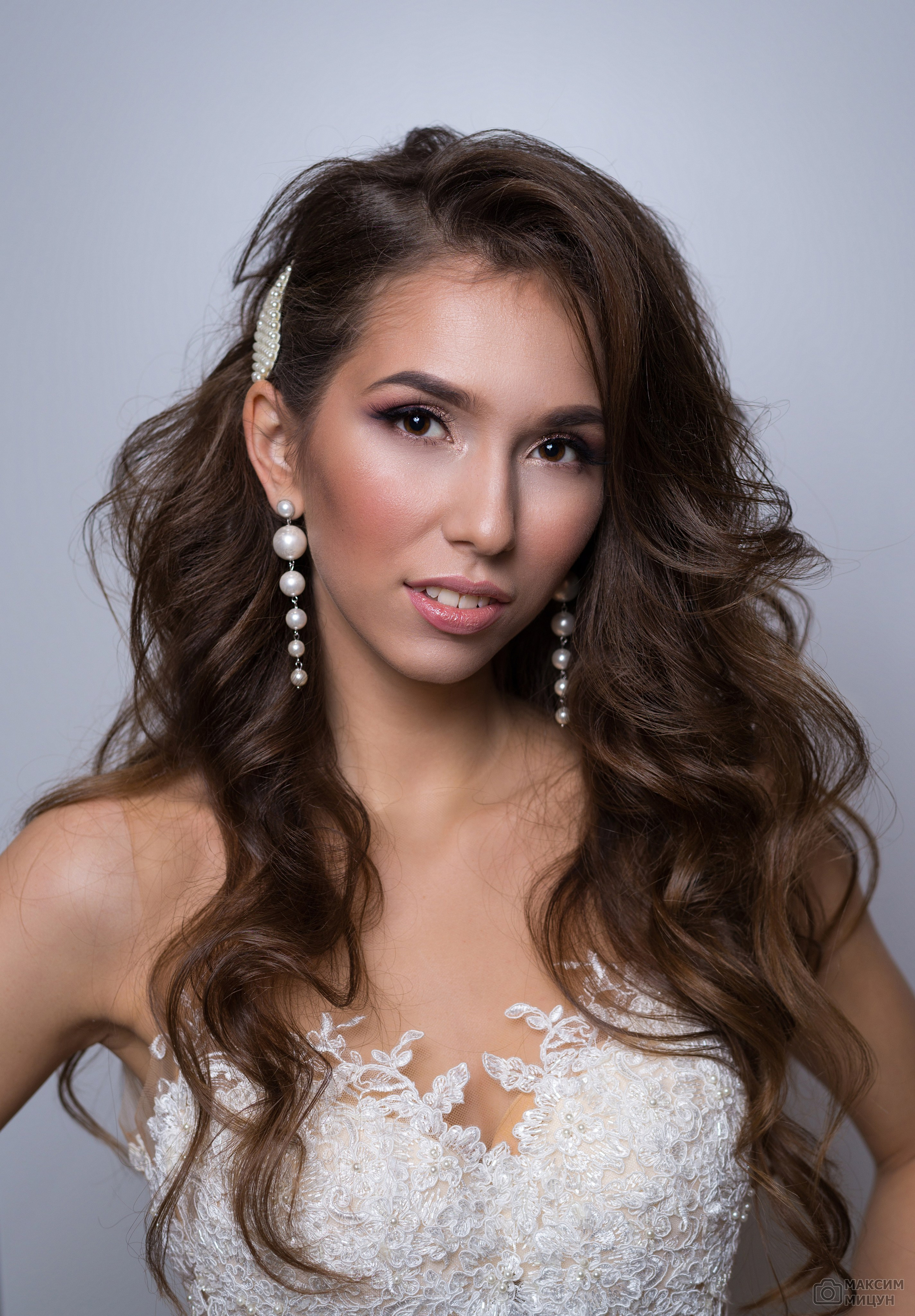 Портреты в студии. Фотограф Максим Мицун. Портрет, свадьба, репортаж, каталог