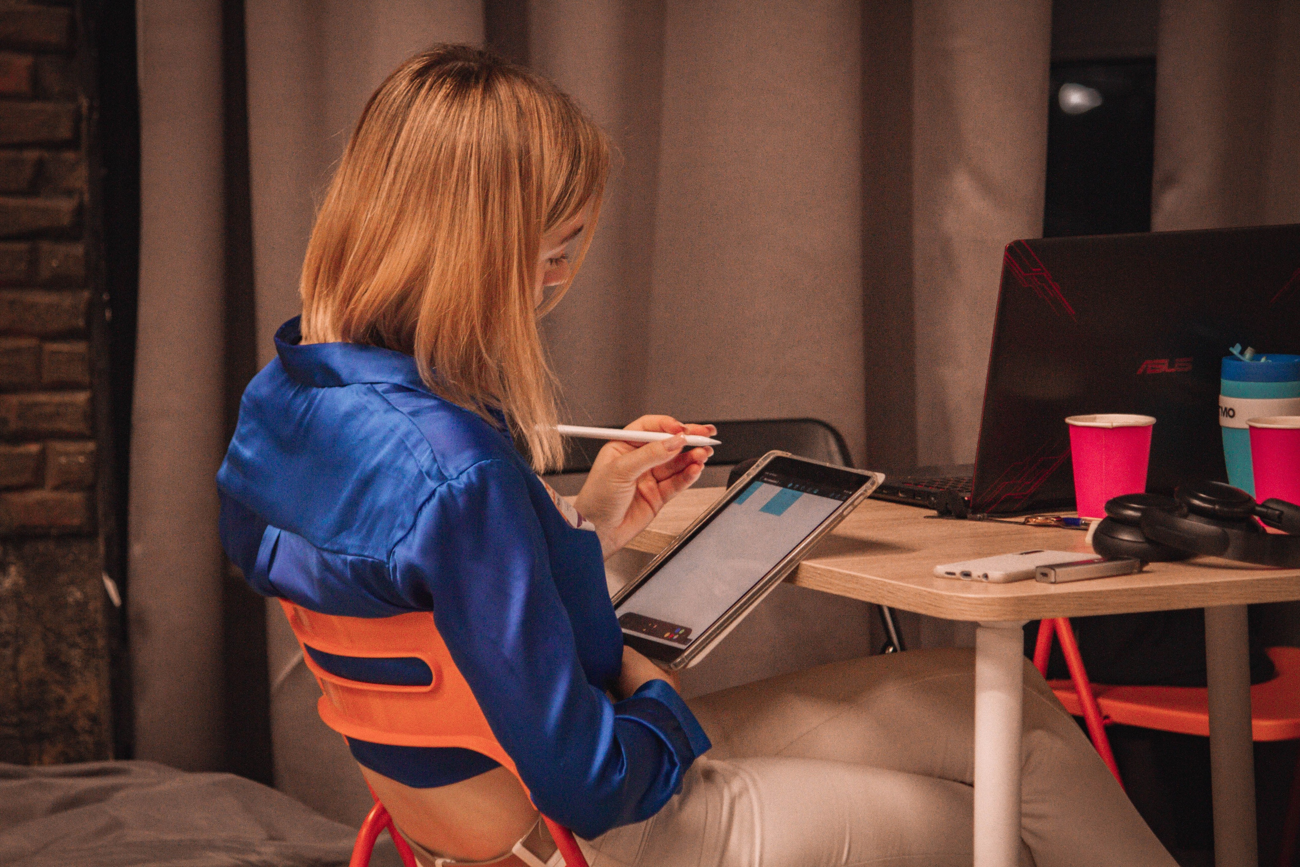 ЖЕНСКИЙ ГЕЙМДЖЕМ — Творческий сбор разработчиц. Создадим шедевр? Виталина и её фотоискусство