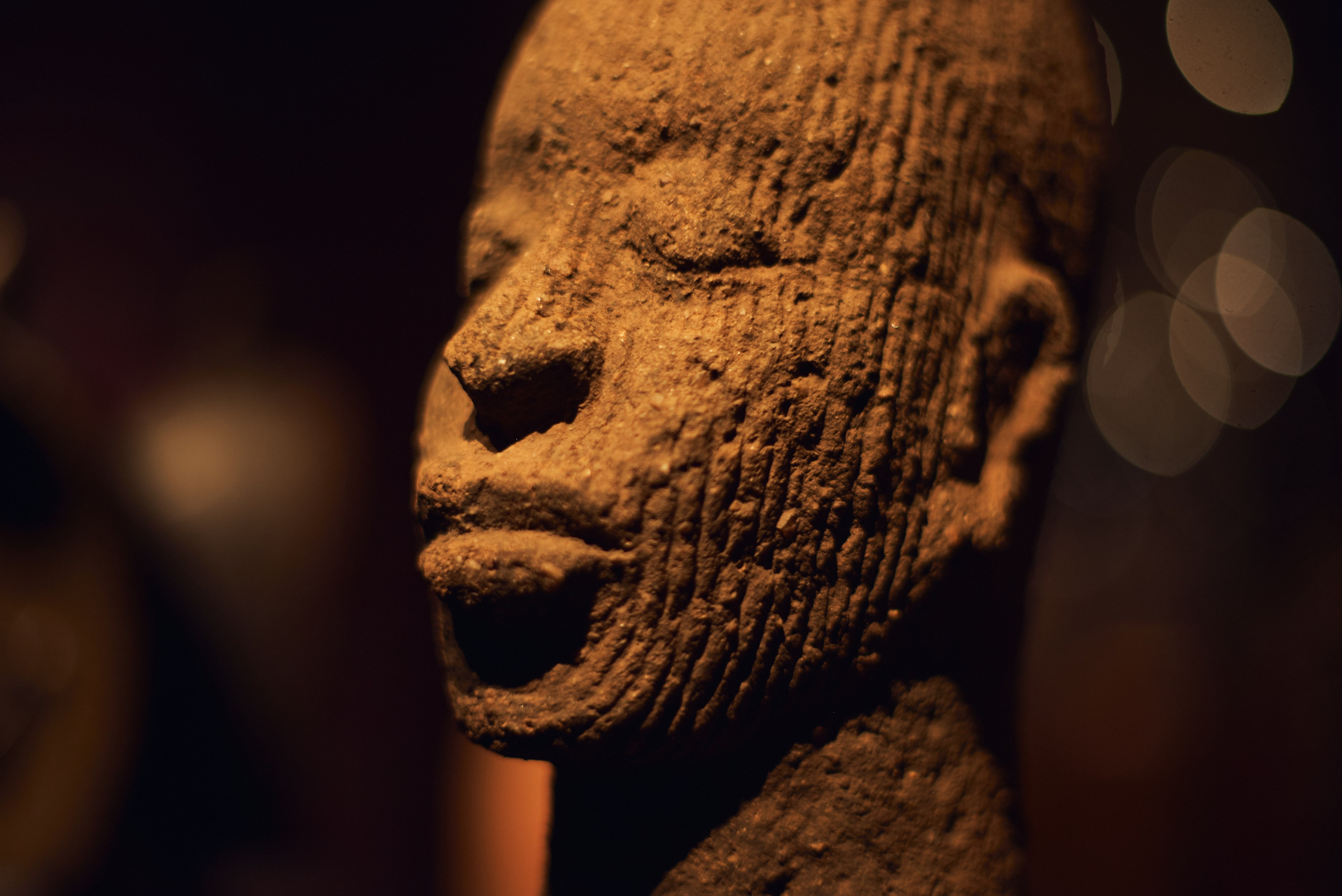 Нкоди. Охотник на демонов