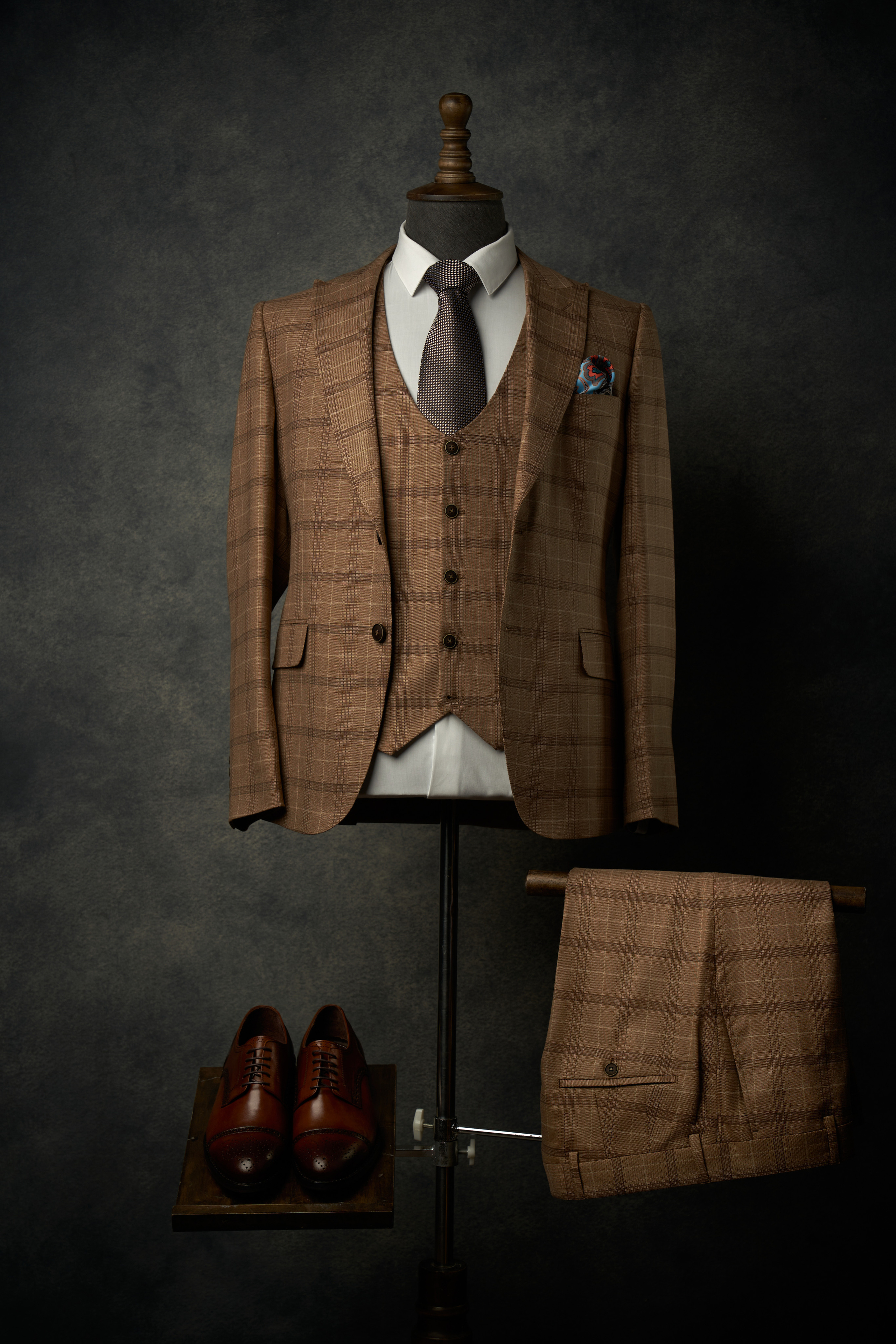 Мужские костюмы