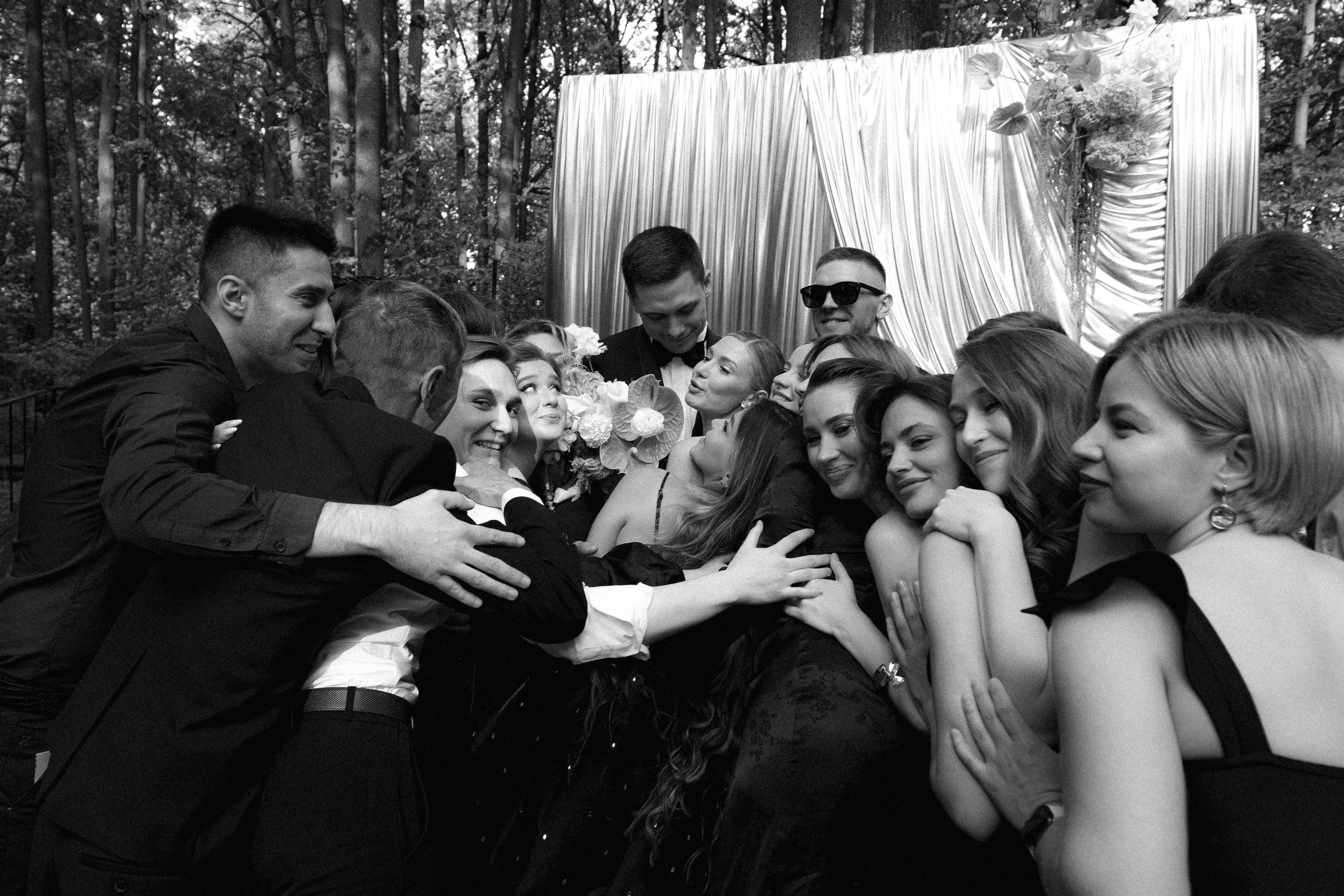 Love is all Around. Сентиментальная свадебная фотография