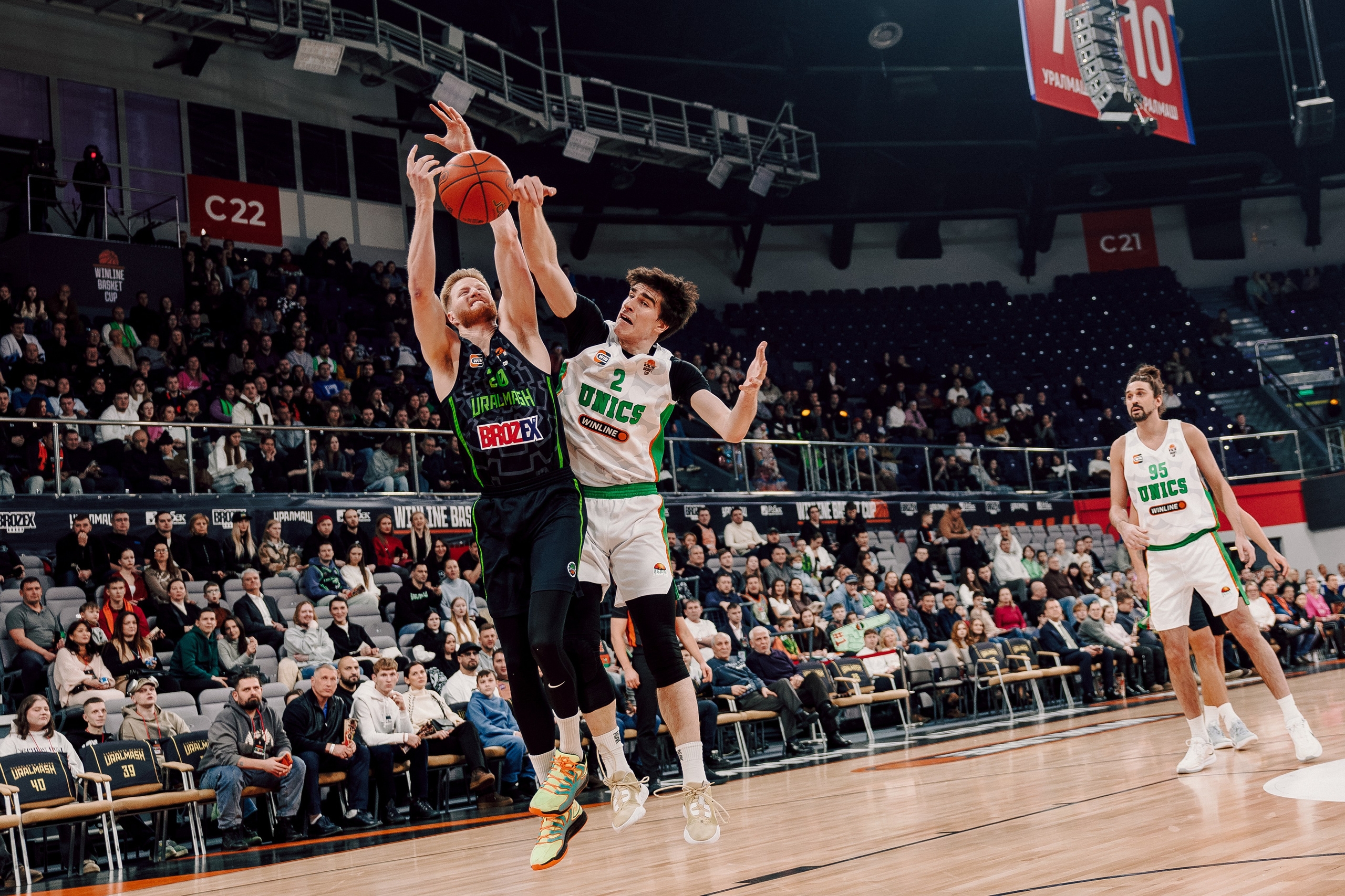 Winline Basket Cup — УРАЛМАШ — УНИКС. Лёшка Варзегов — фотограф